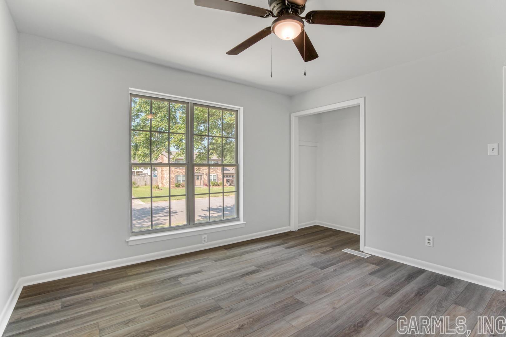 FOXWOOD J - Residential