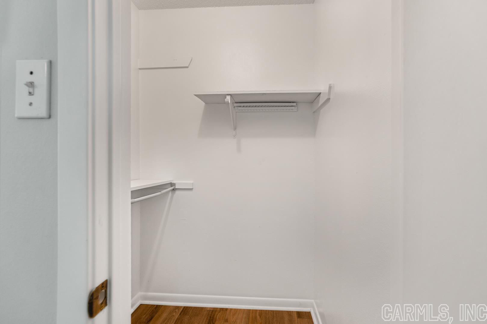 FOXWOOD J - Residential