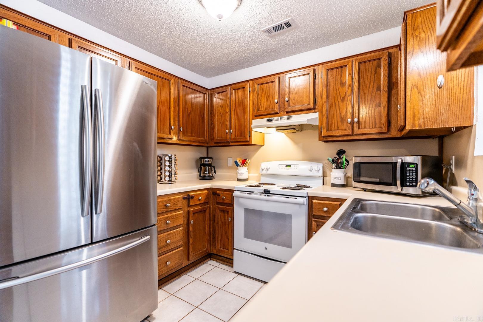 ROLLING OAKS - Residential