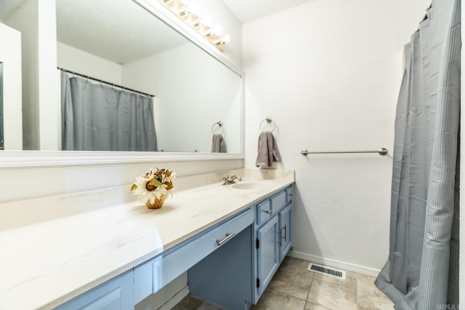 ROLLING OAKS - Residential