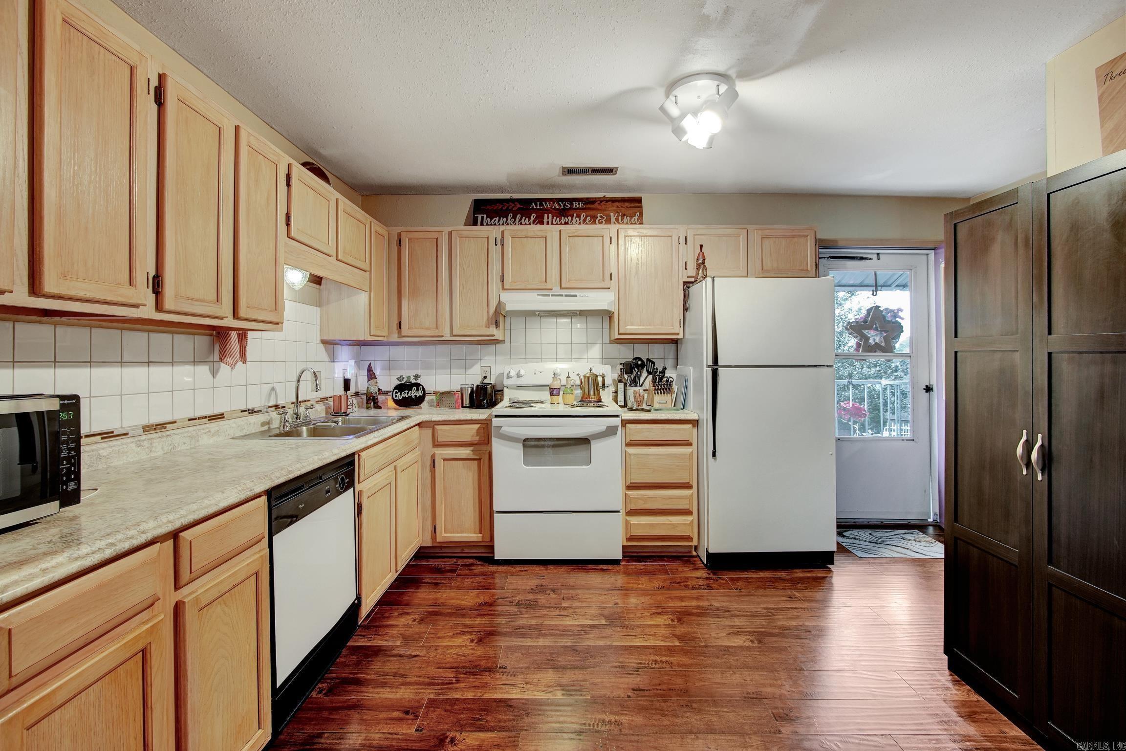 PIVOT ROCK SUB-DIVISION - Residential Income