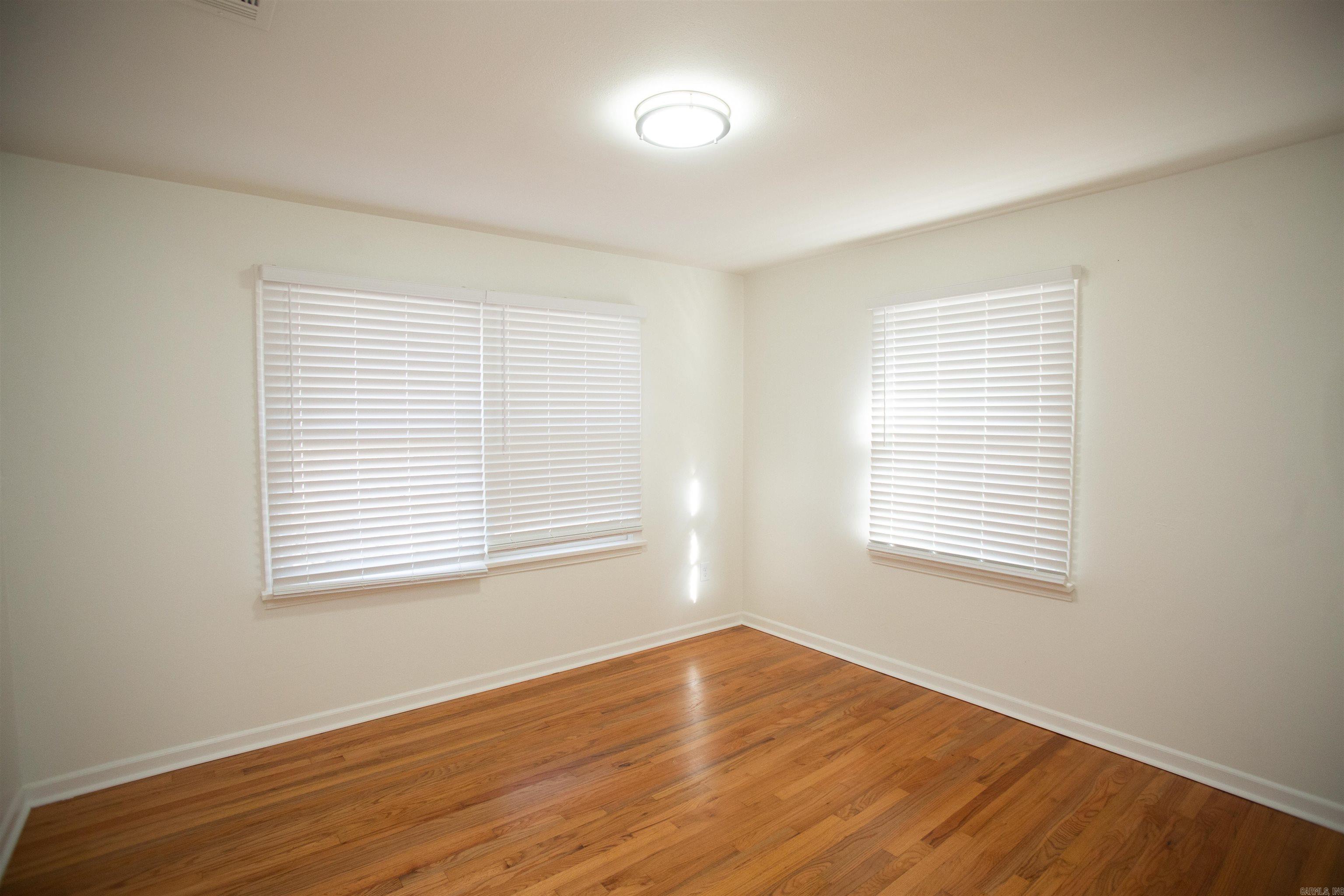 WOODLAWN HGTS - Residential