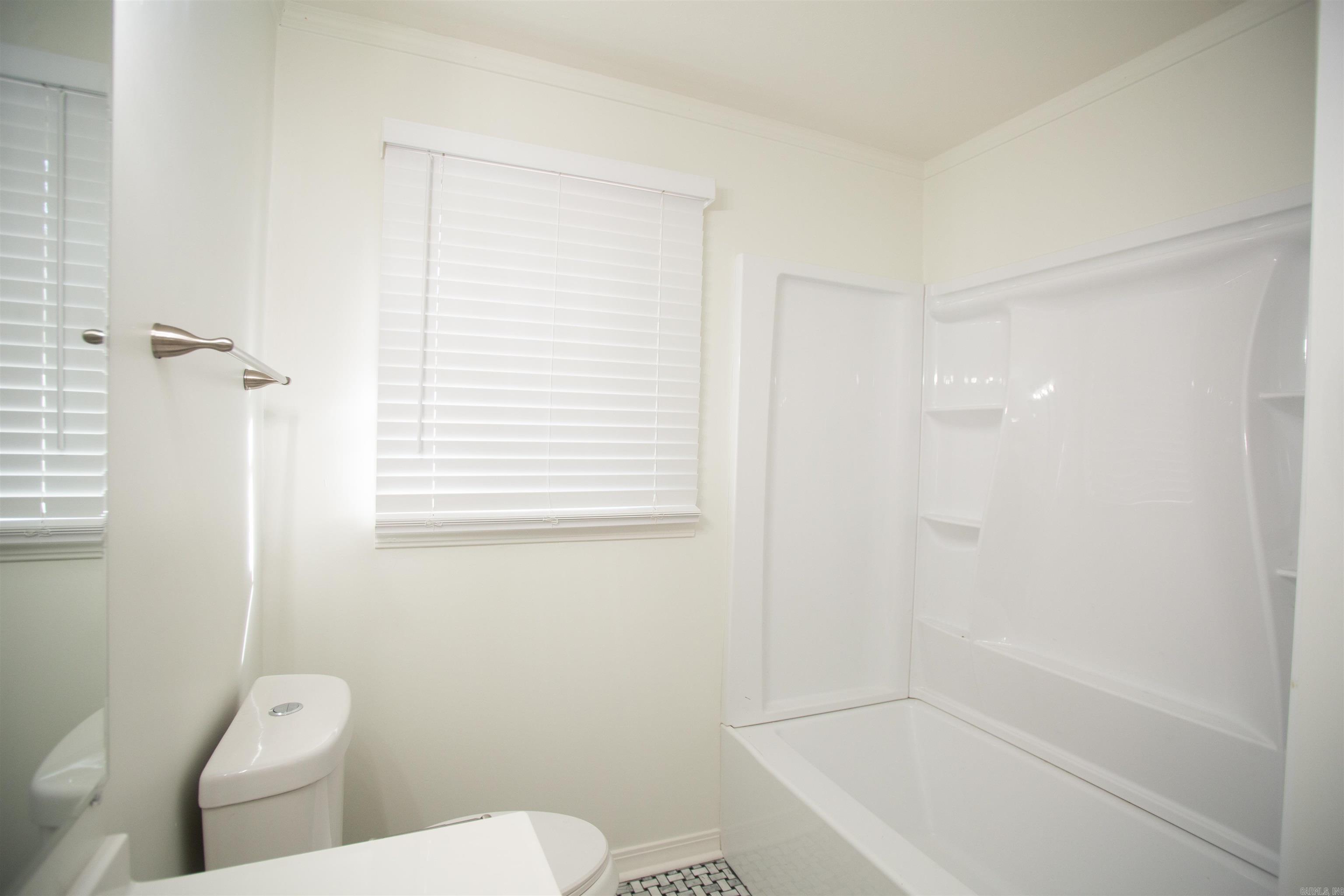 WOODLAWN HGTS - Residential