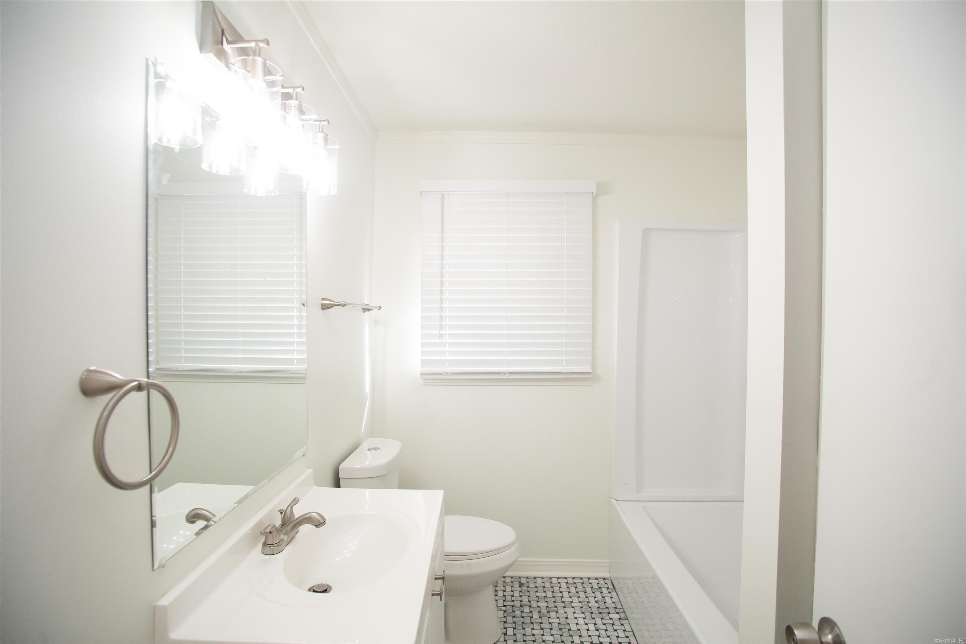 WOODLAWN HGTS - Residential