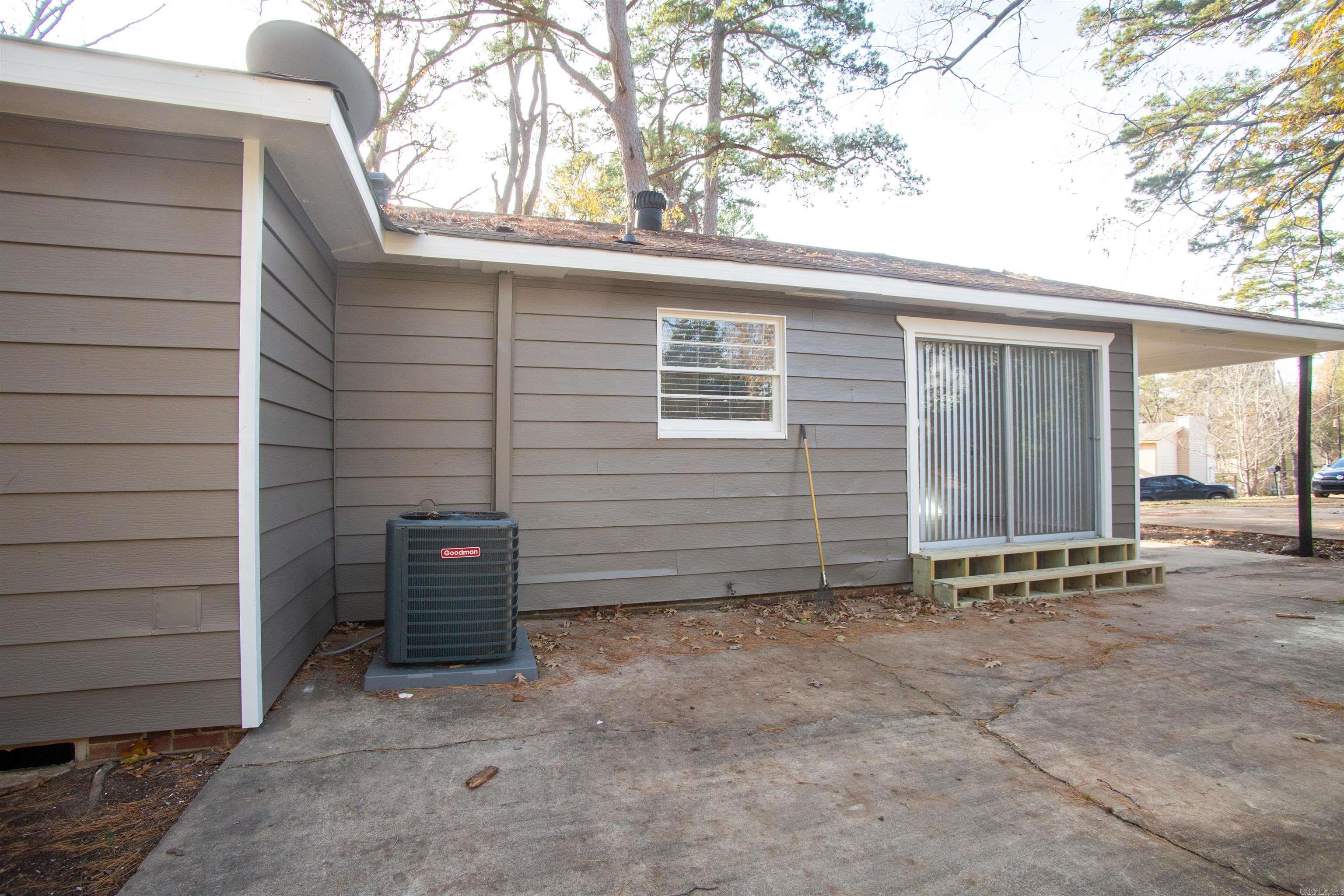 WOODLAWN HGTS - Residential