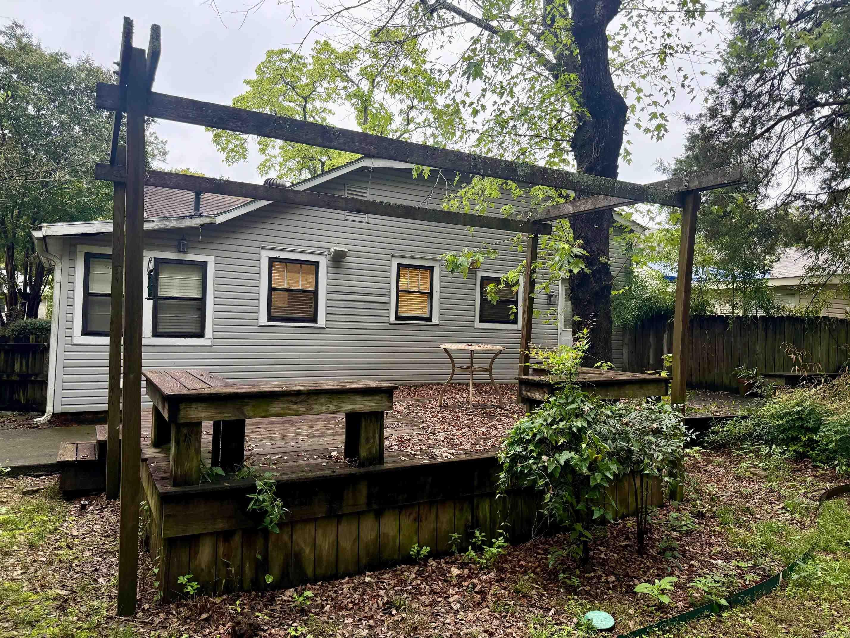 Hill Crest - Residential Lease