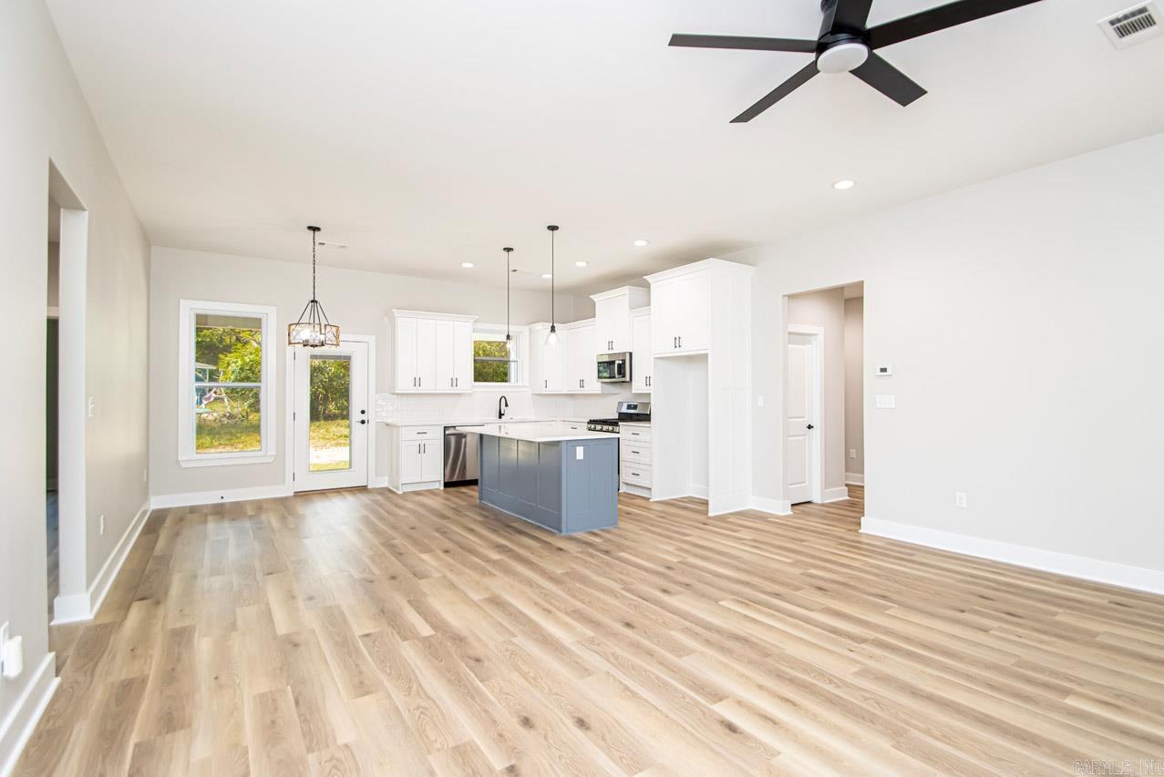 LAKE SAIL-EM-BENTON - Residential