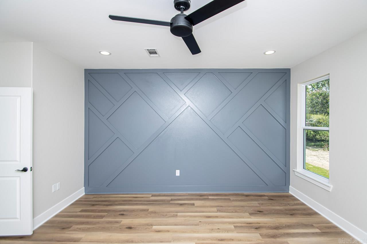 LAKE SAIL-EM-BENTON - Residential