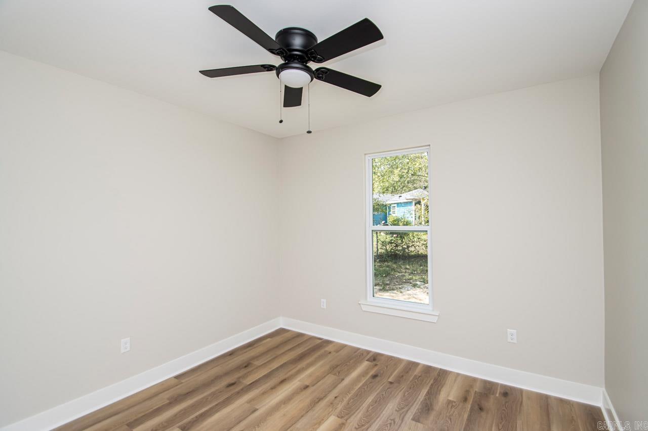 LAKE SAIL-EM-BENTON - Residential