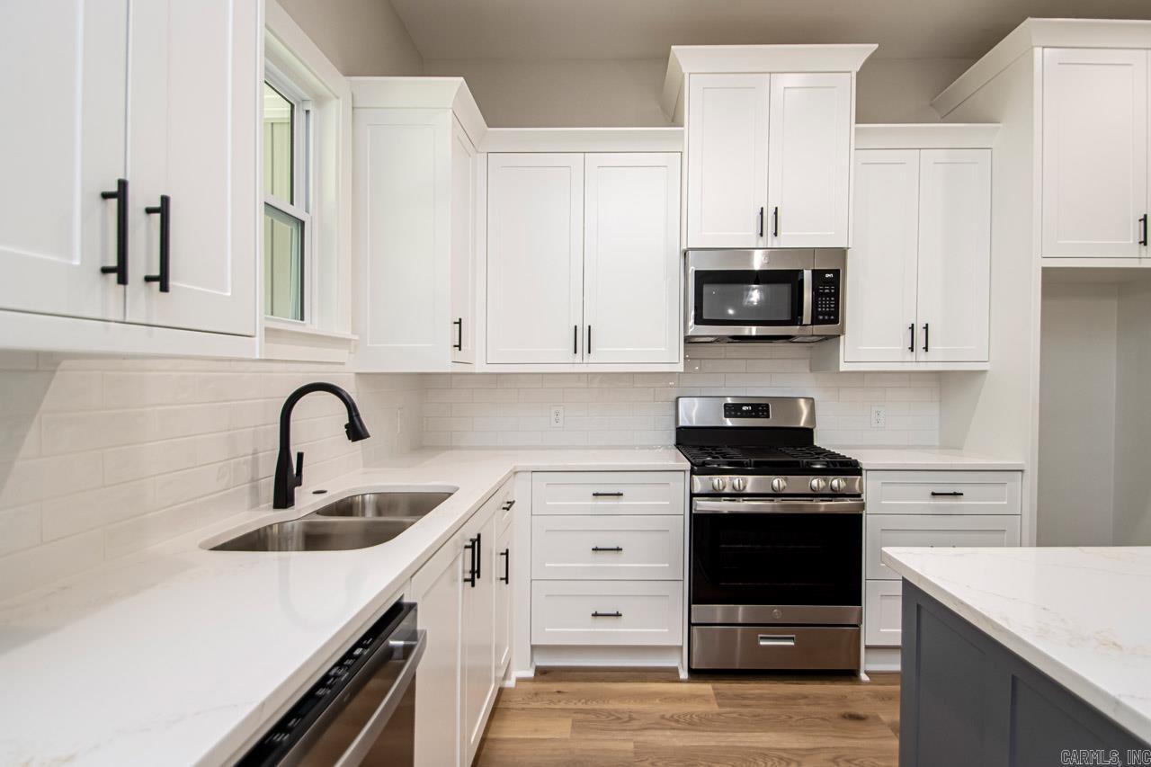 LAKE SAIL-EM-BENTON - Residential