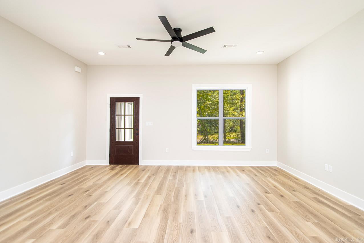 LAKE SAIL-EM-BENTON - Residential