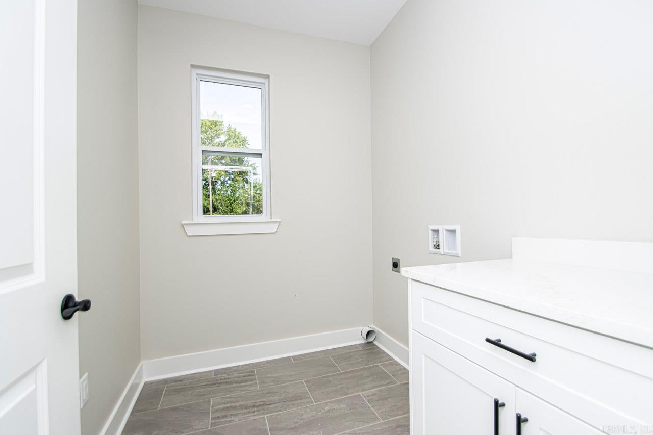 LAKE SAIL-EM-BENTON - Residential