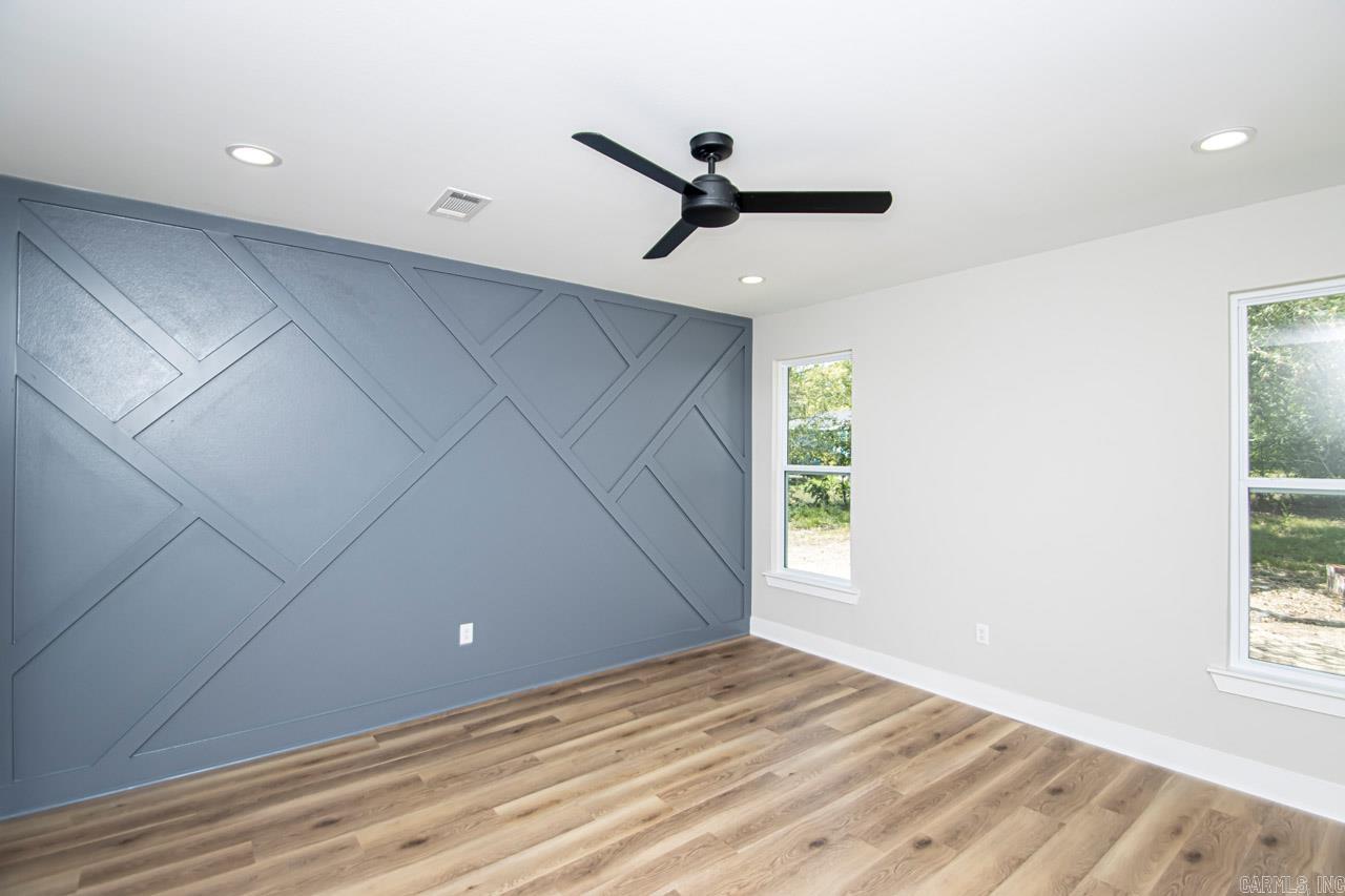 LAKE SAIL-EM-BENTON - Residential