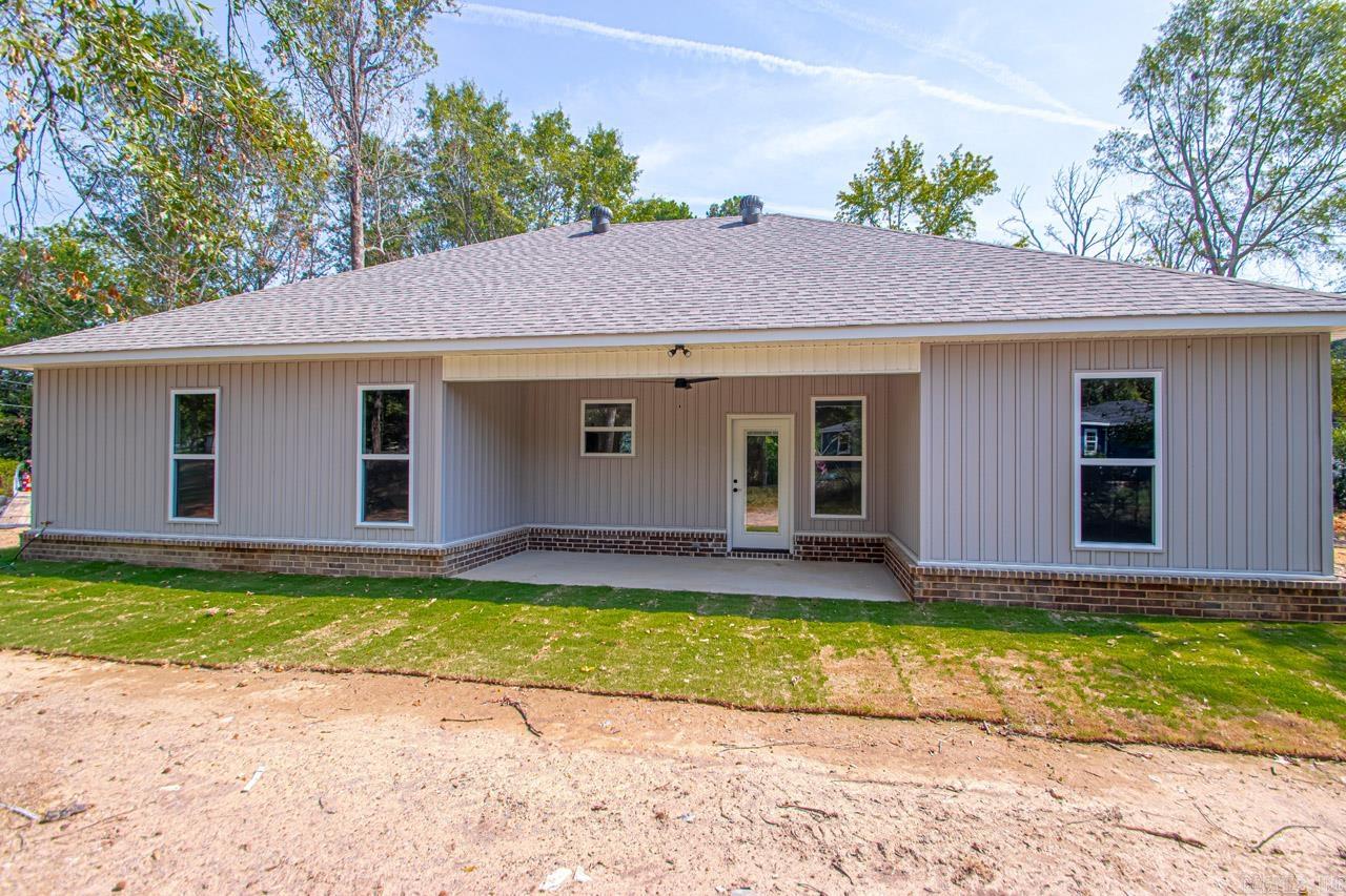 LAKE SAIL-EM-BENTON - Residential