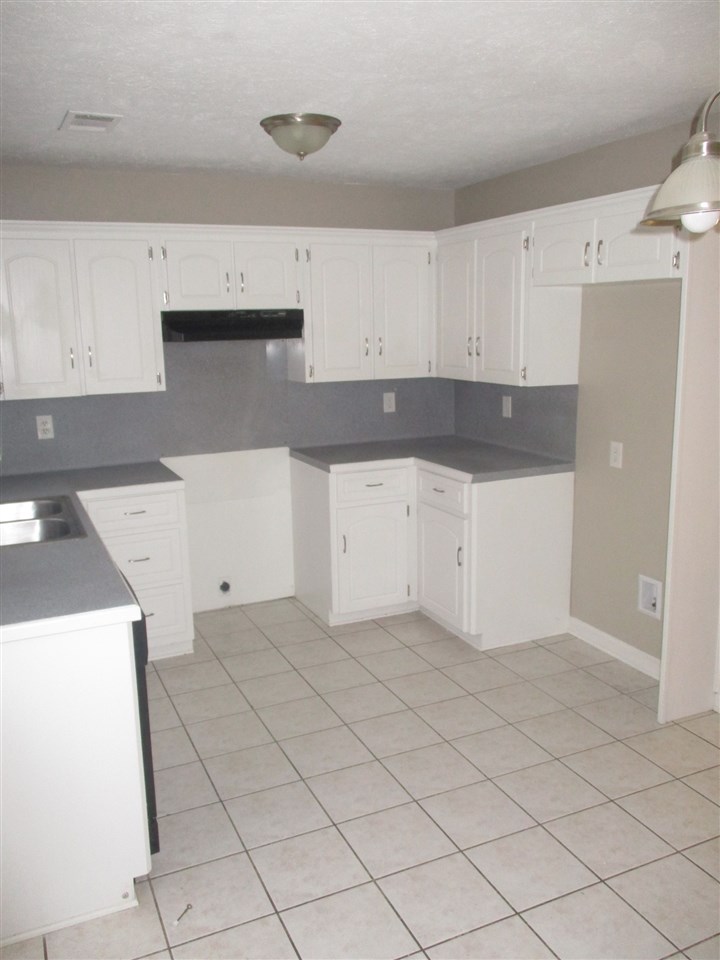 Timberwood Park - Residential Lease