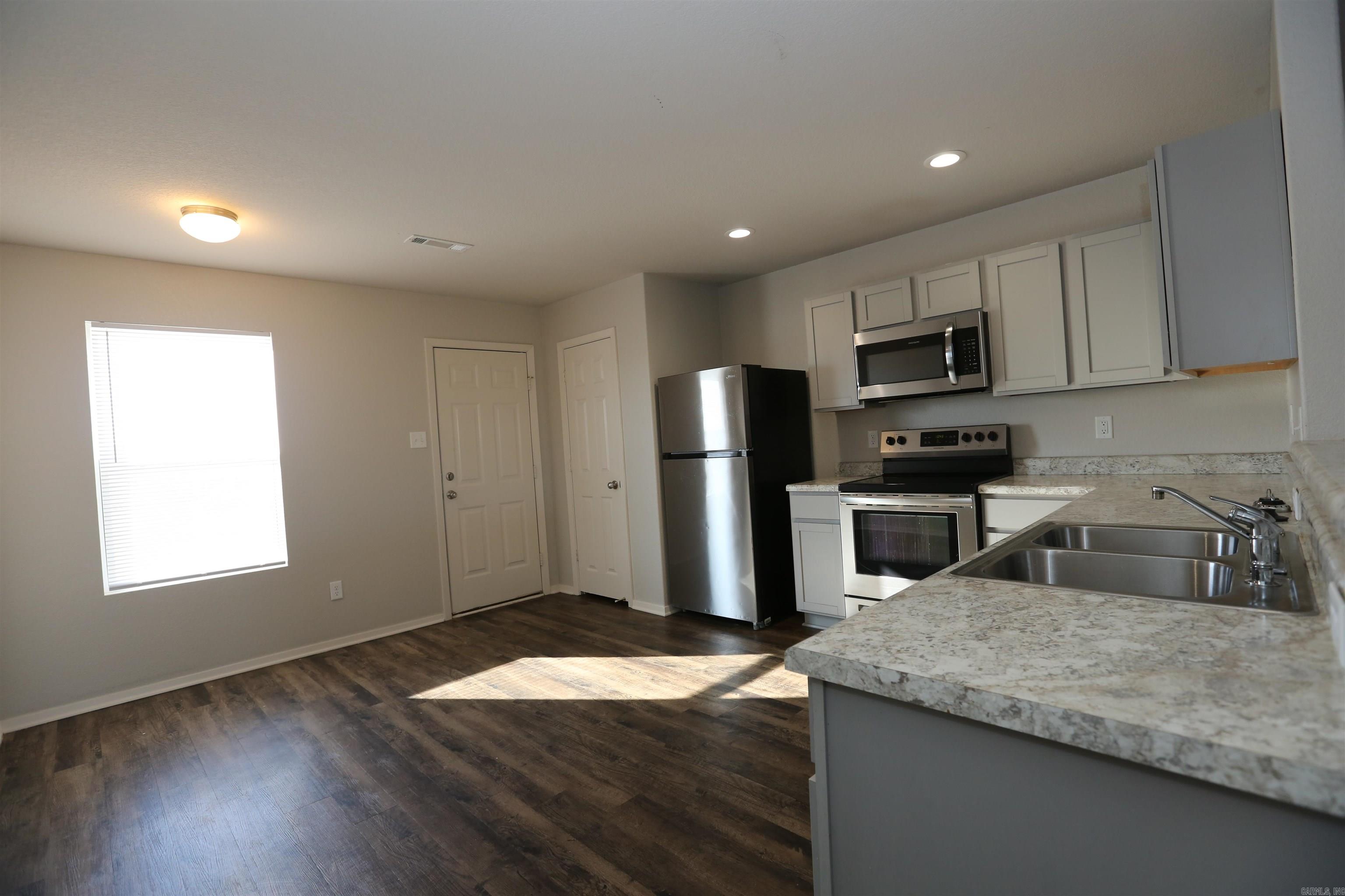 Faulkner Crossing - Residential