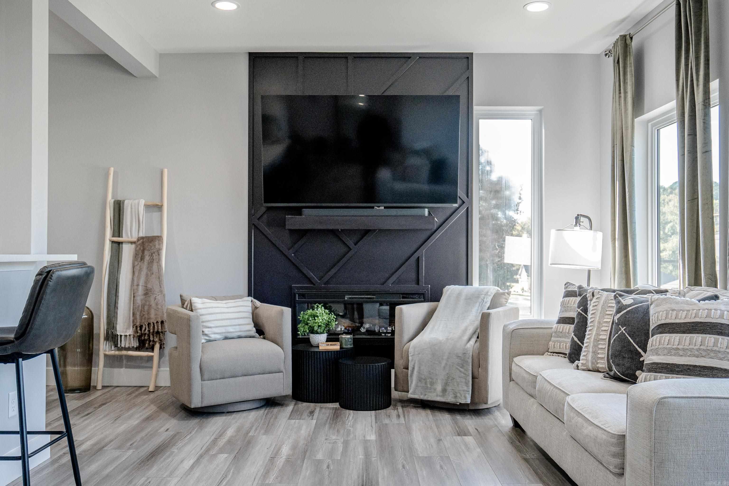 HUNTERS COVE - Residential