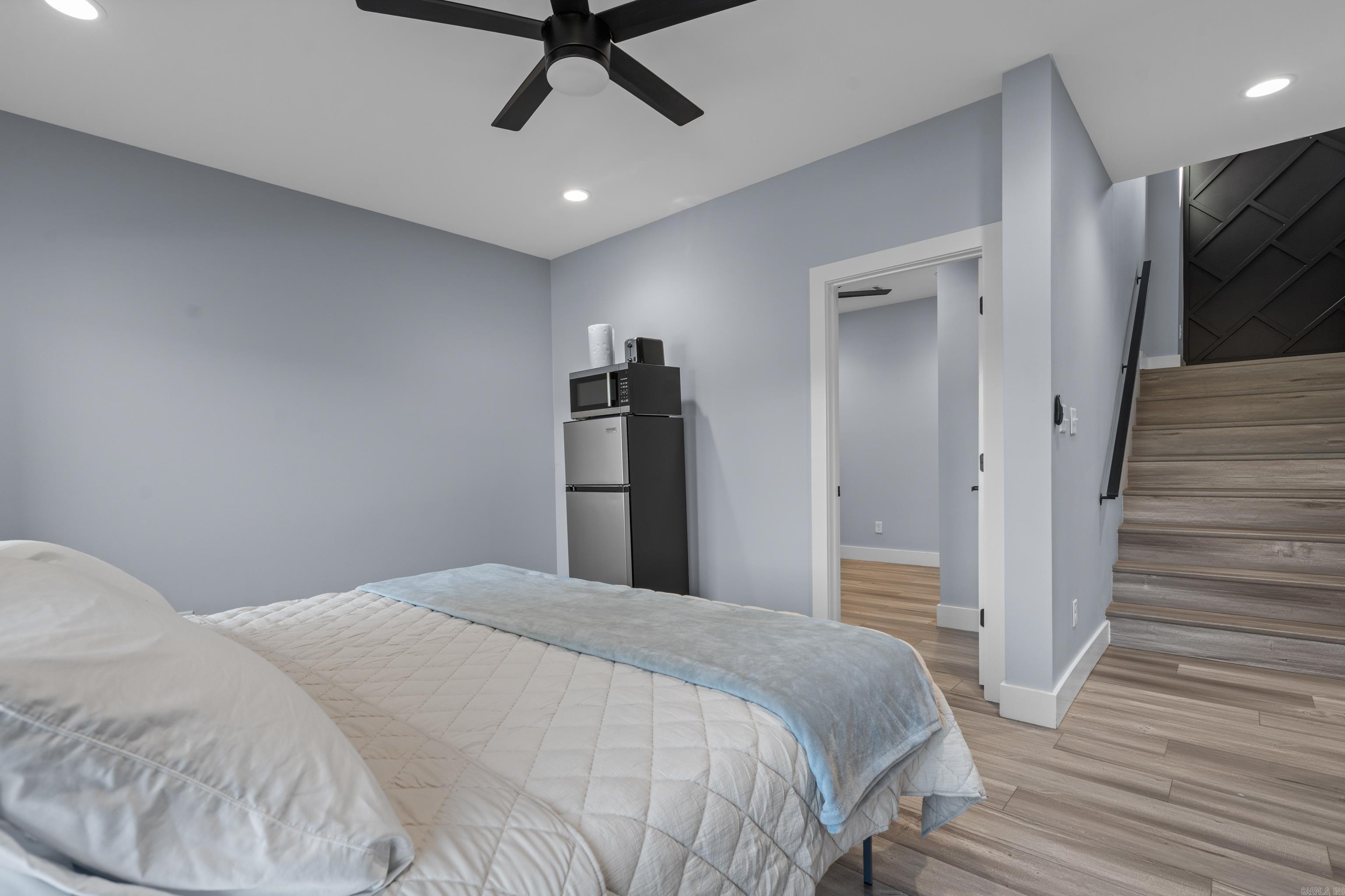 HUNTERS COVE - Residential