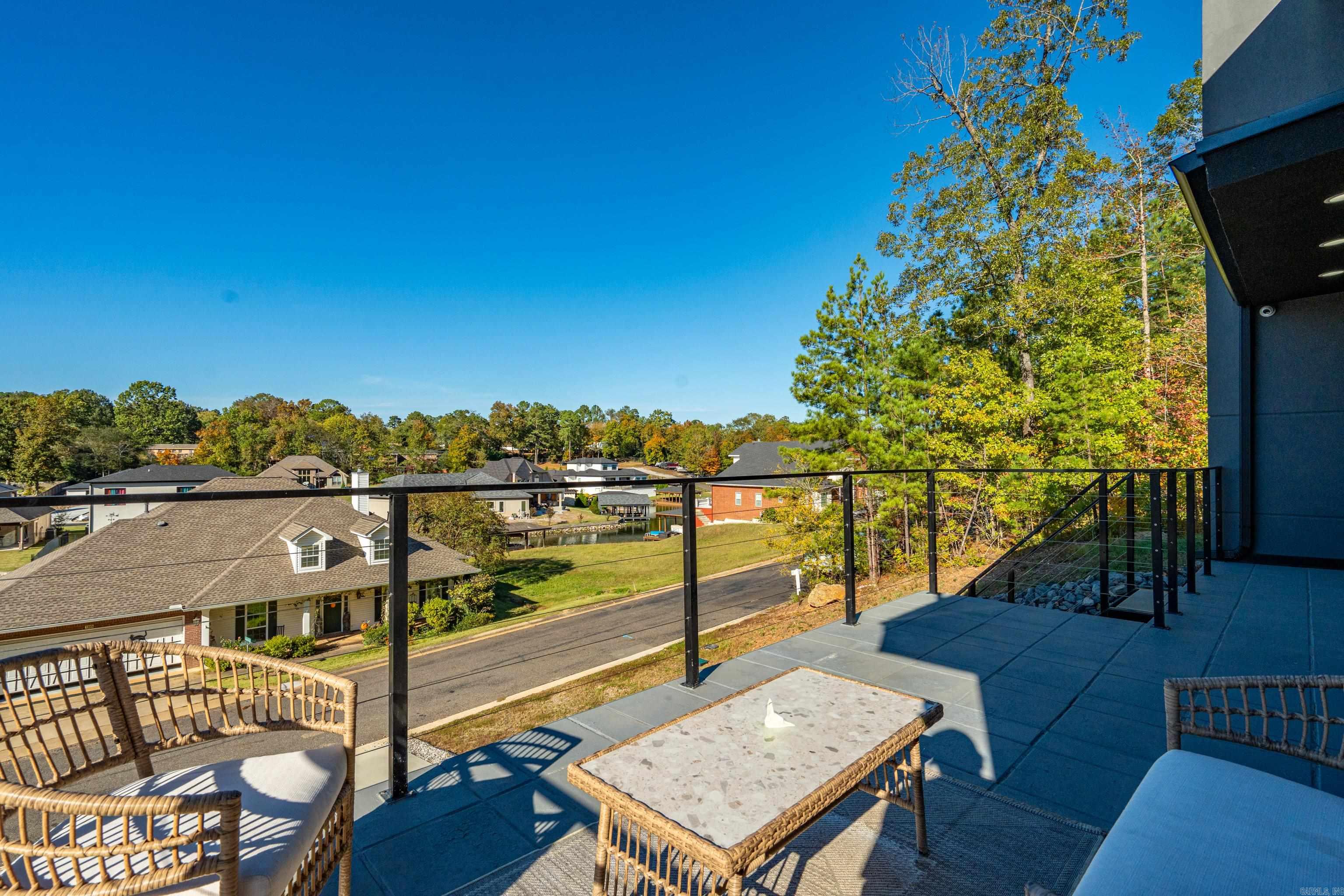 HUNTERS COVE - Residential