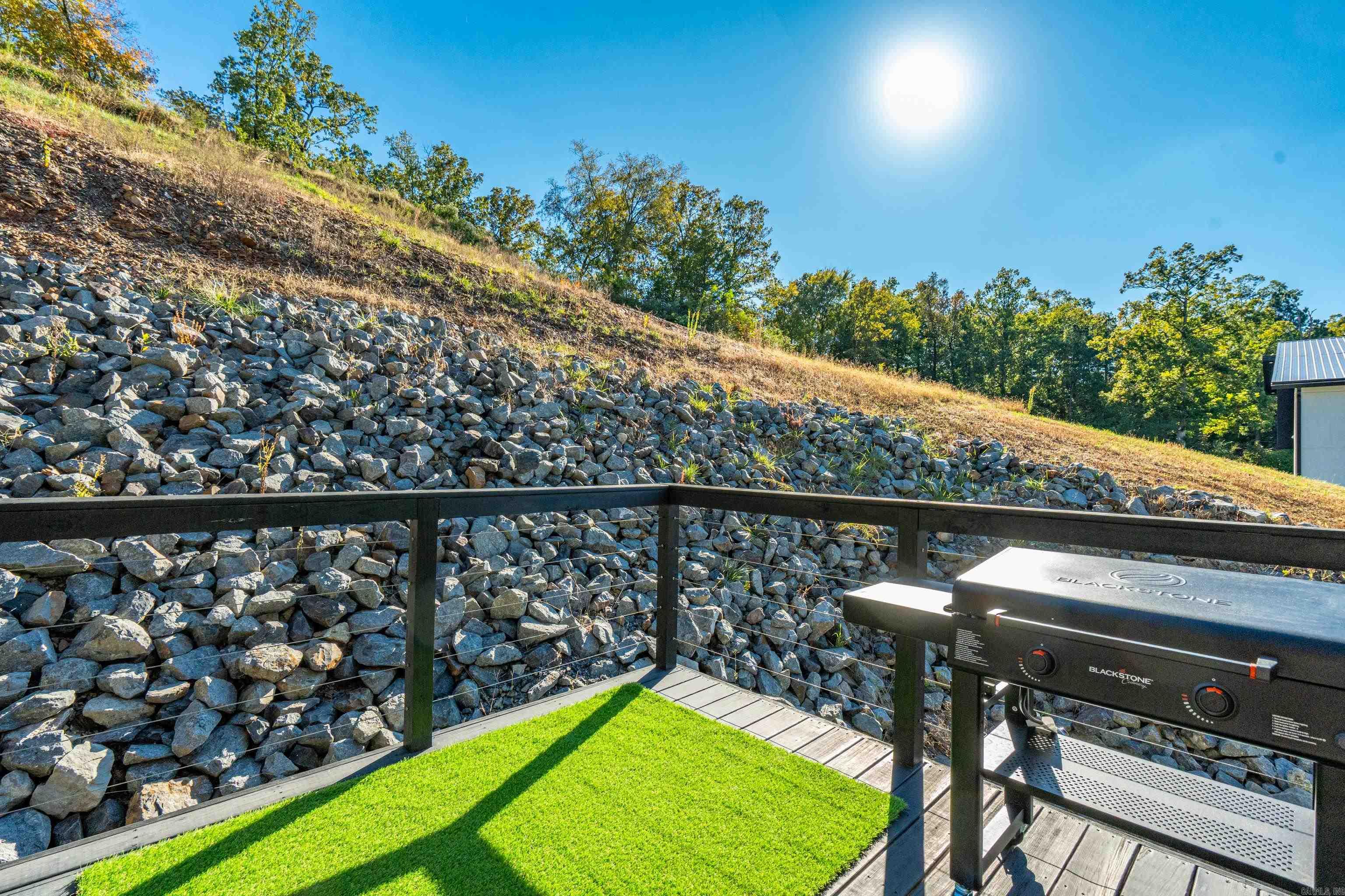 HUNTERS COVE - Residential