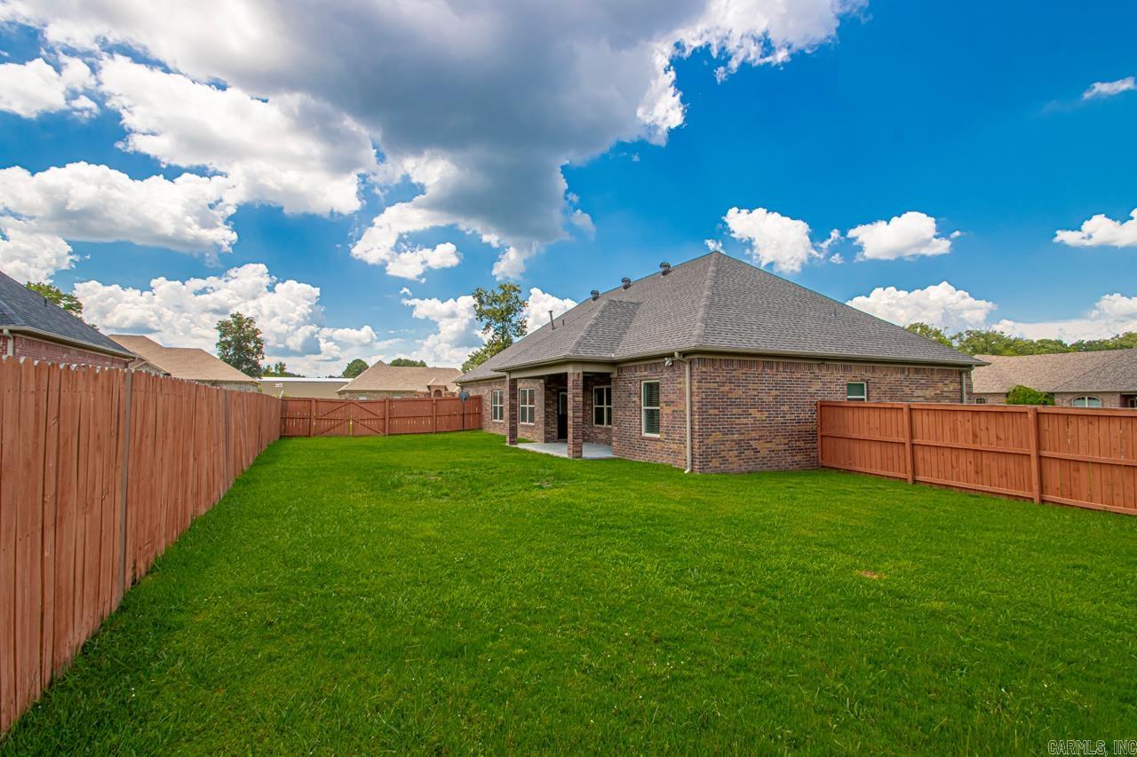 SHADOW CREEK - Residential