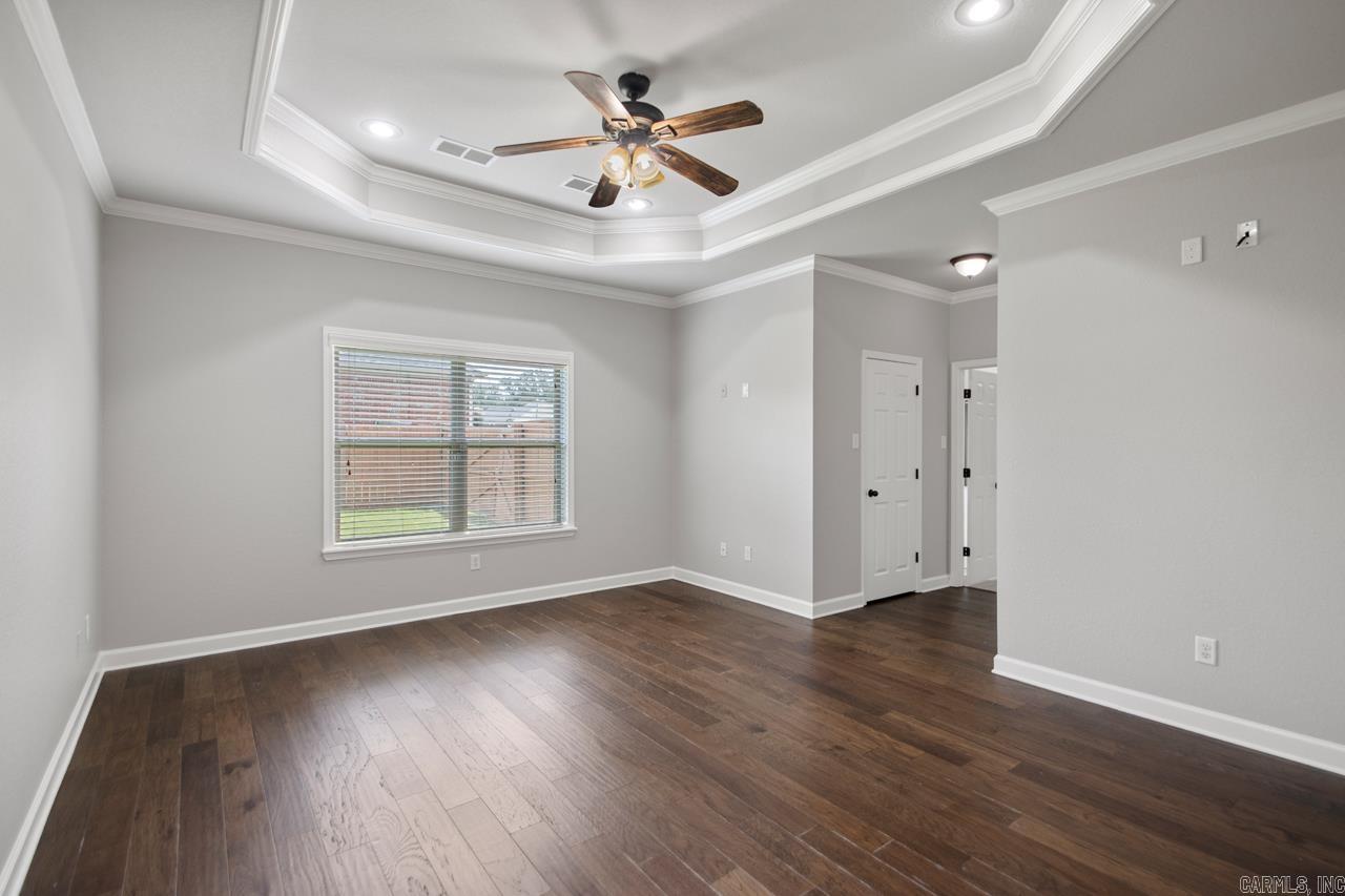 SHADOW CREEK - Residential