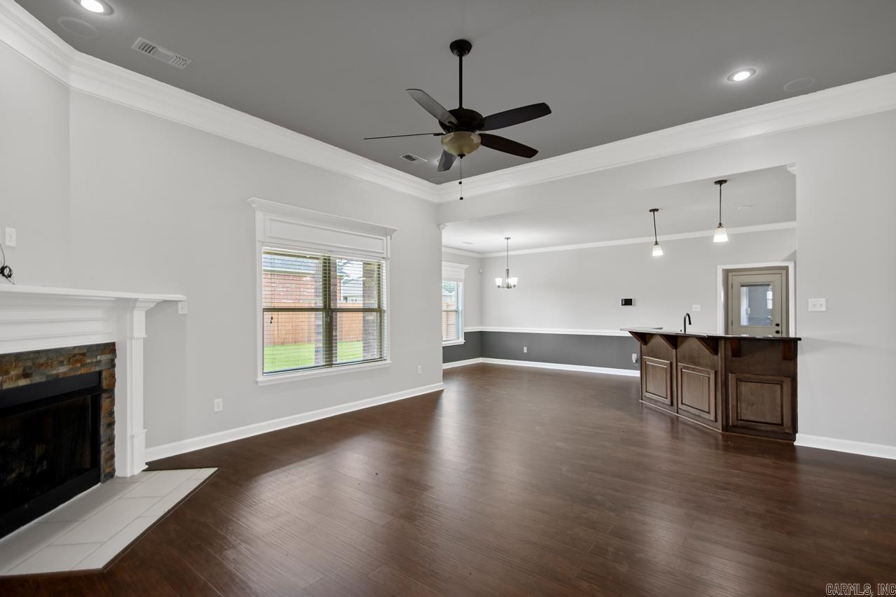 SHADOW CREEK - Residential