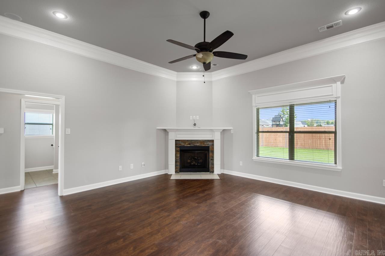 SHADOW CREEK - Residential