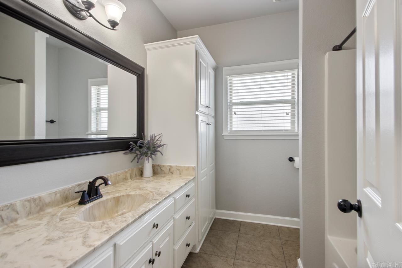 SHADOW CREEK - Residential