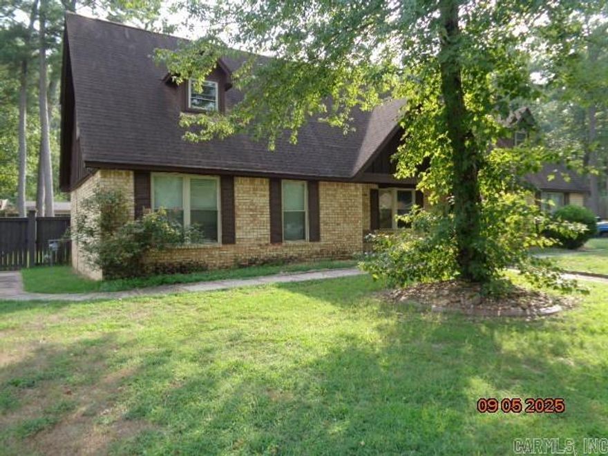 VA owned property. Two story home on a large level corner lot. Walking distance to elementary school and neighborhood pool. Privacy fenced rear yard. Stand alone generator.  Side load two car garage. Seller does not pay customary closing costs: including title policy, escrow fees, survey or transfer fees. Proof of funds required on cash transactions ; Lender Pre-Approval letter for financed offers (dated within last 30 days) Agents please see confidential remarks for offer instructions!!!!!!!!!!!!