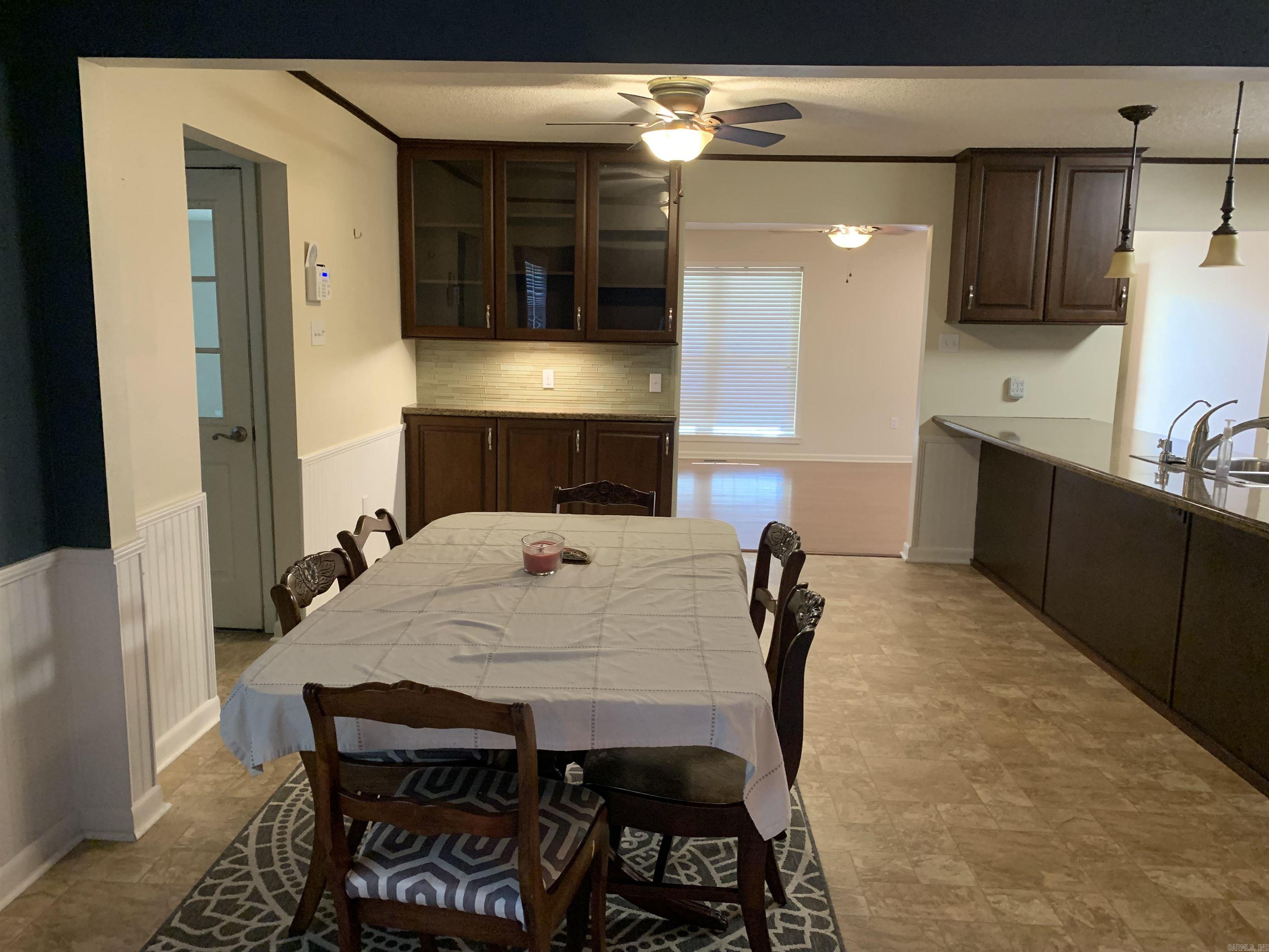 Western Hills Loop - Residential Lease