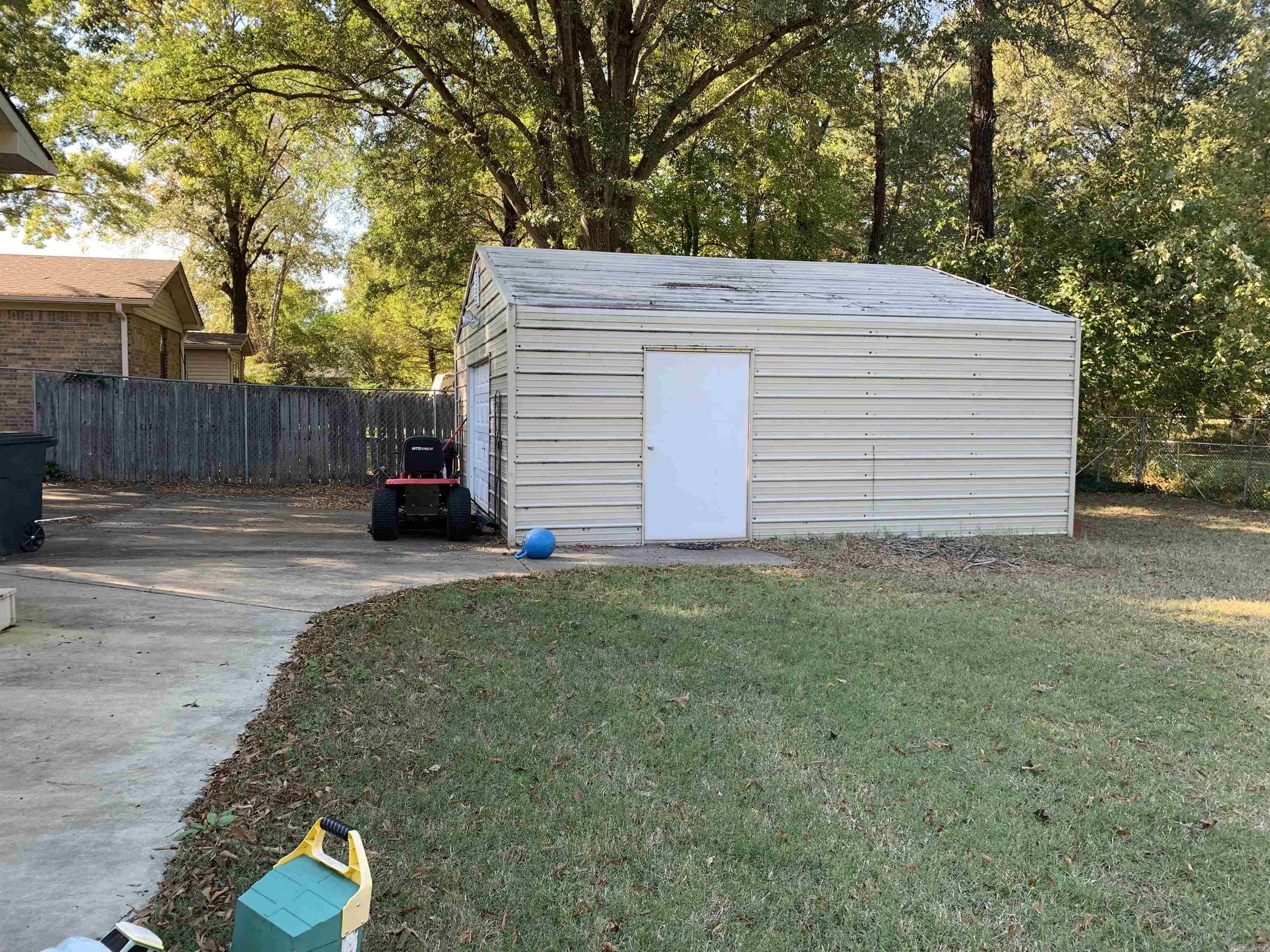 Western Hills Loop - Residential Lease