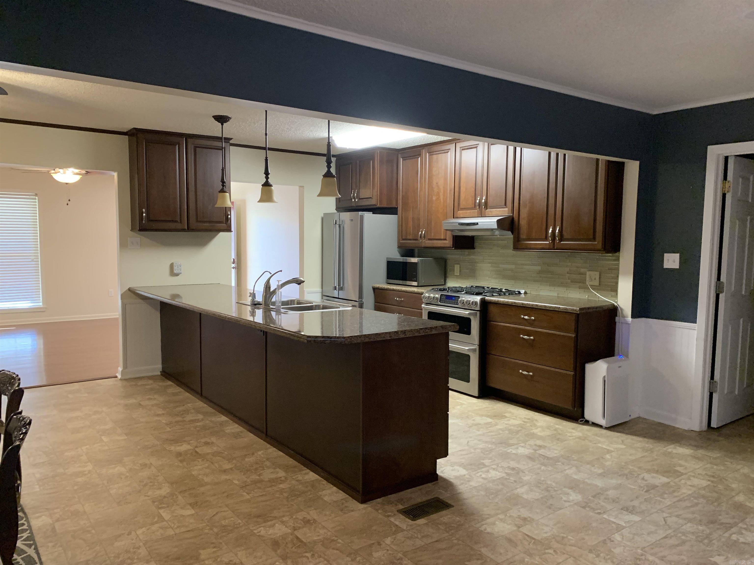 Western Hills Loop - Residential Lease