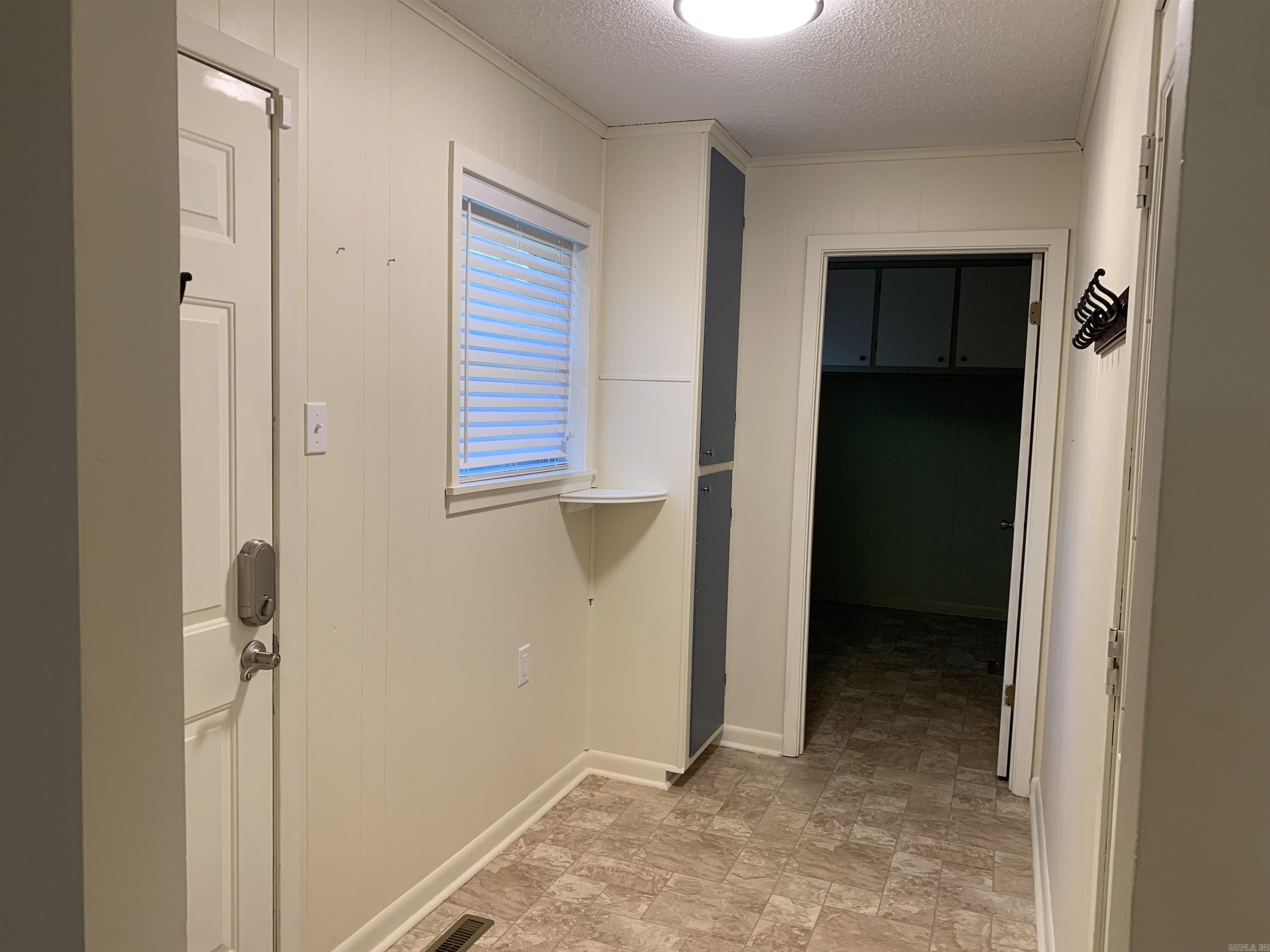 Western Hills Loop - Residential Lease