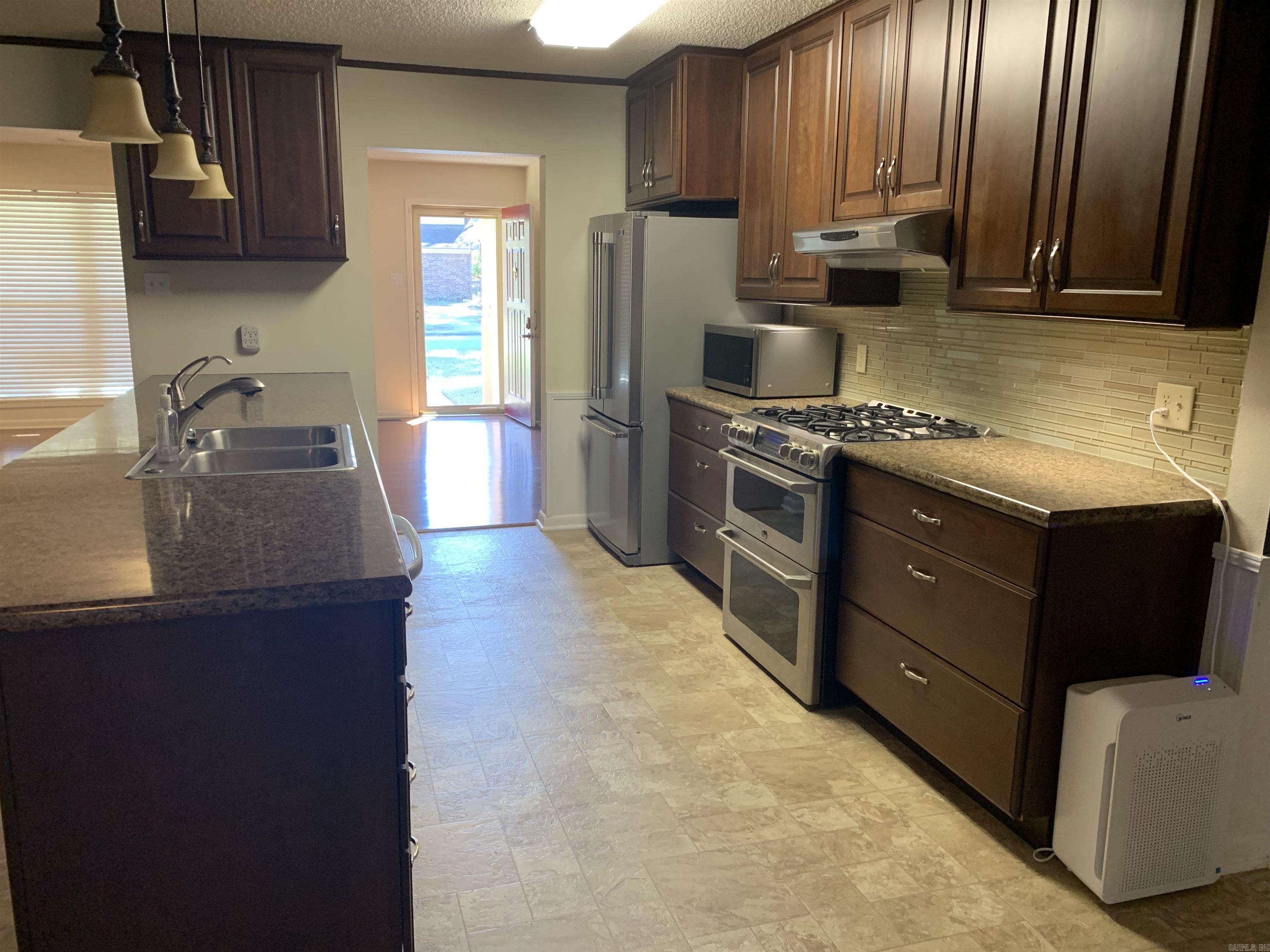 Western Hills Loop - Residential Lease