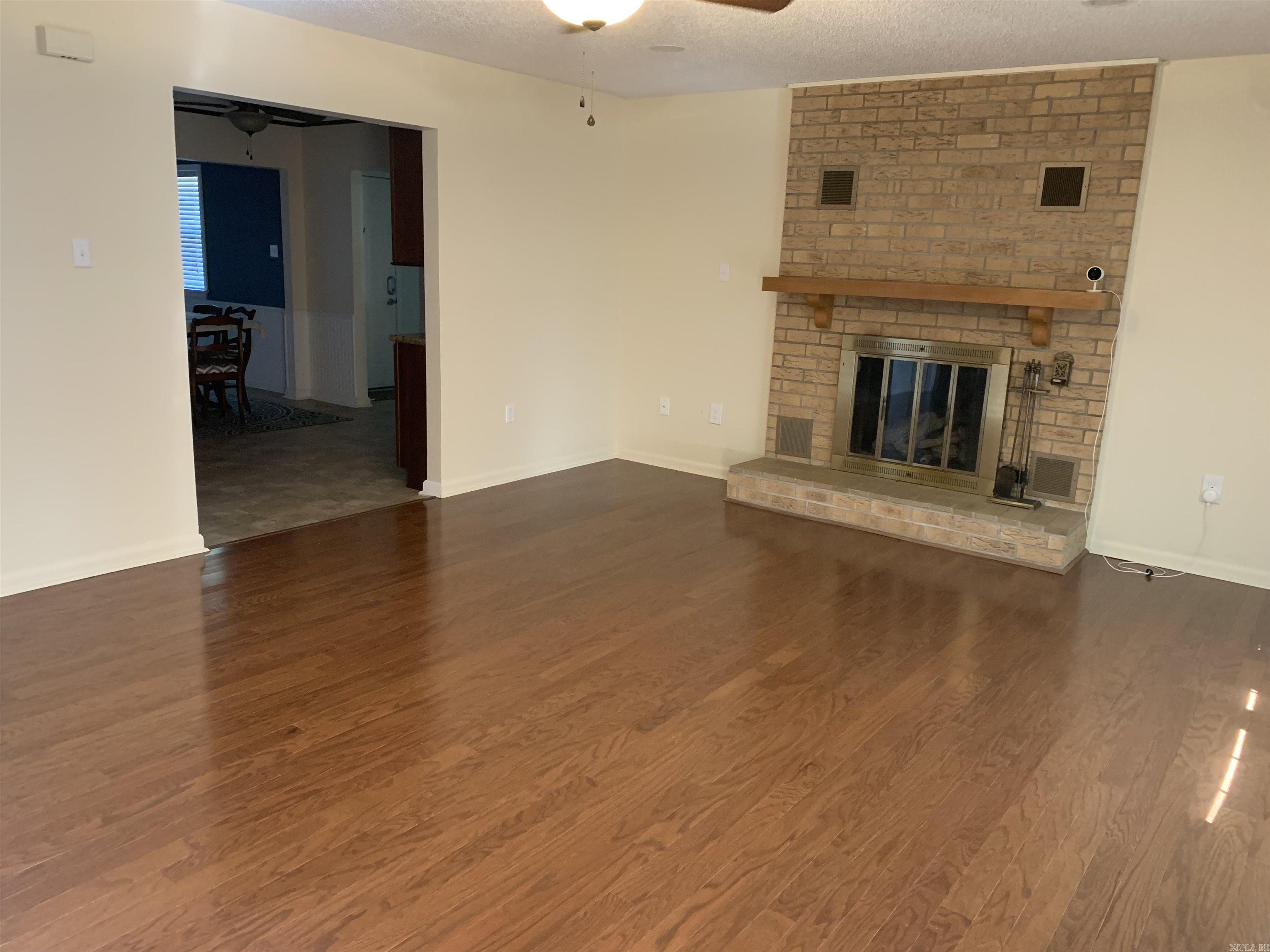 Western Hills Loop - Residential Lease