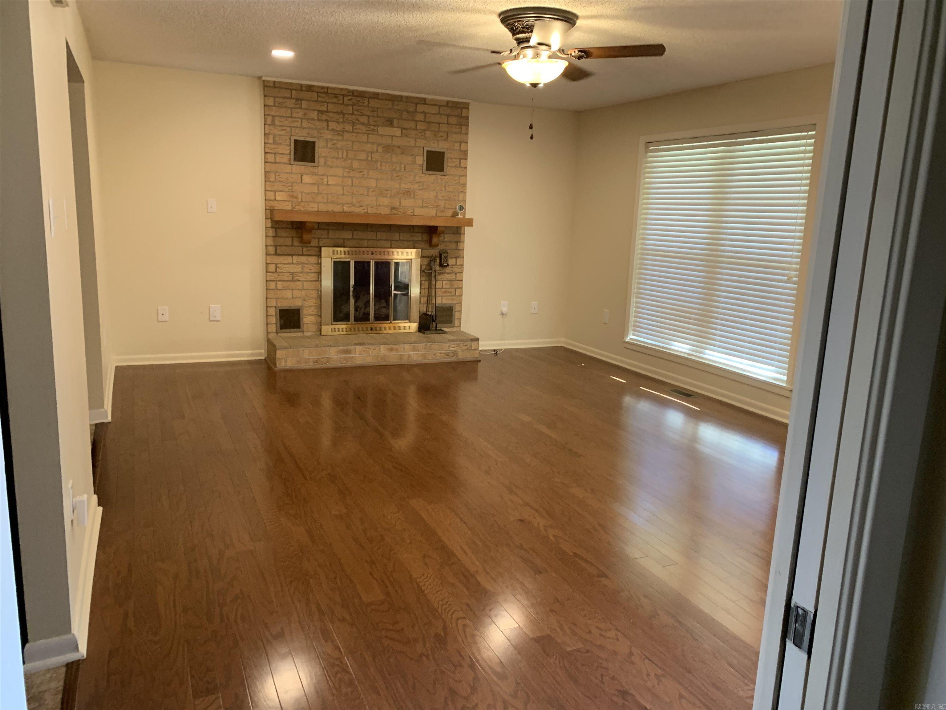 Western Hills Loop - Residential Lease
