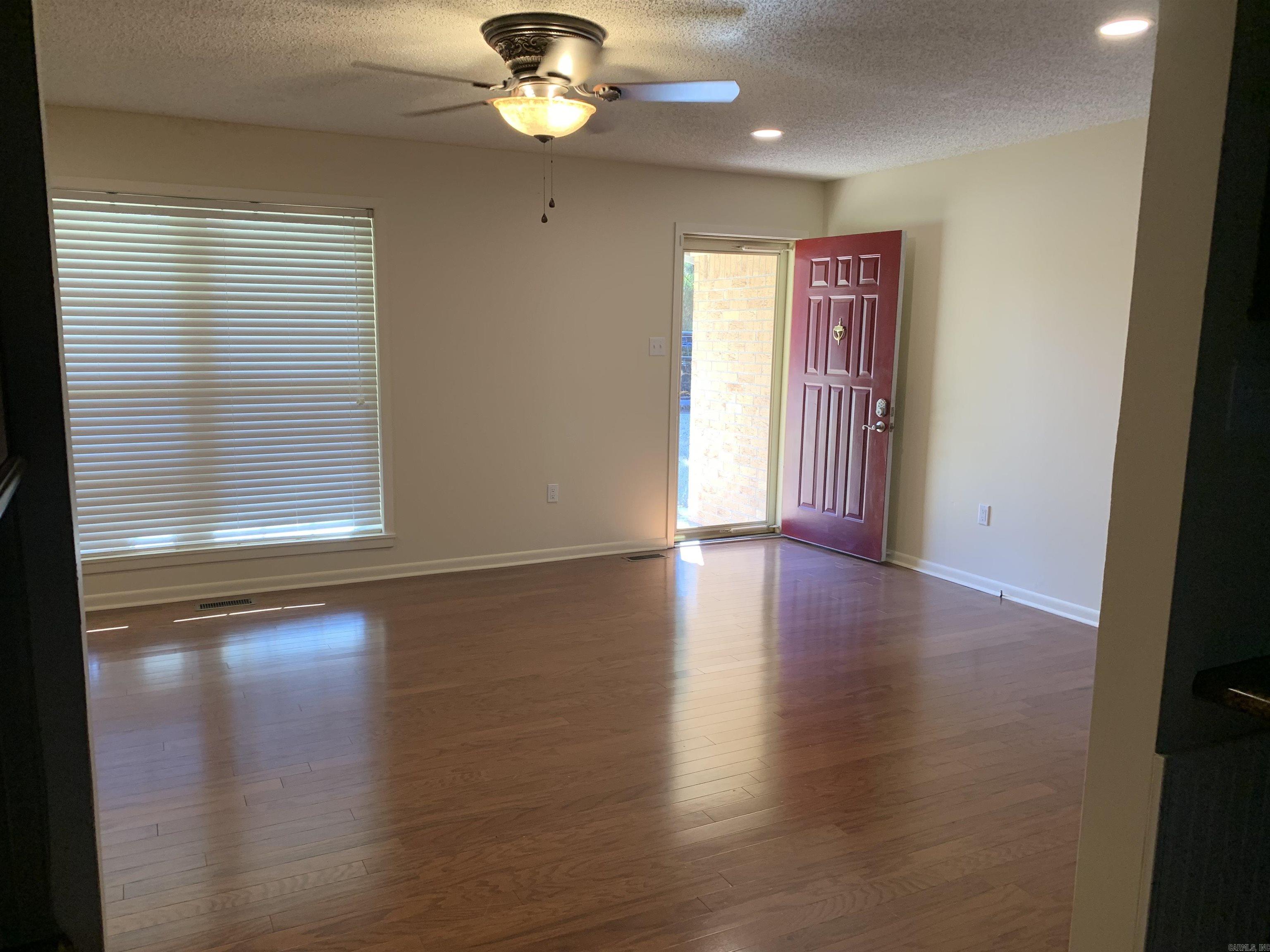 Western Hills Loop - Residential Lease