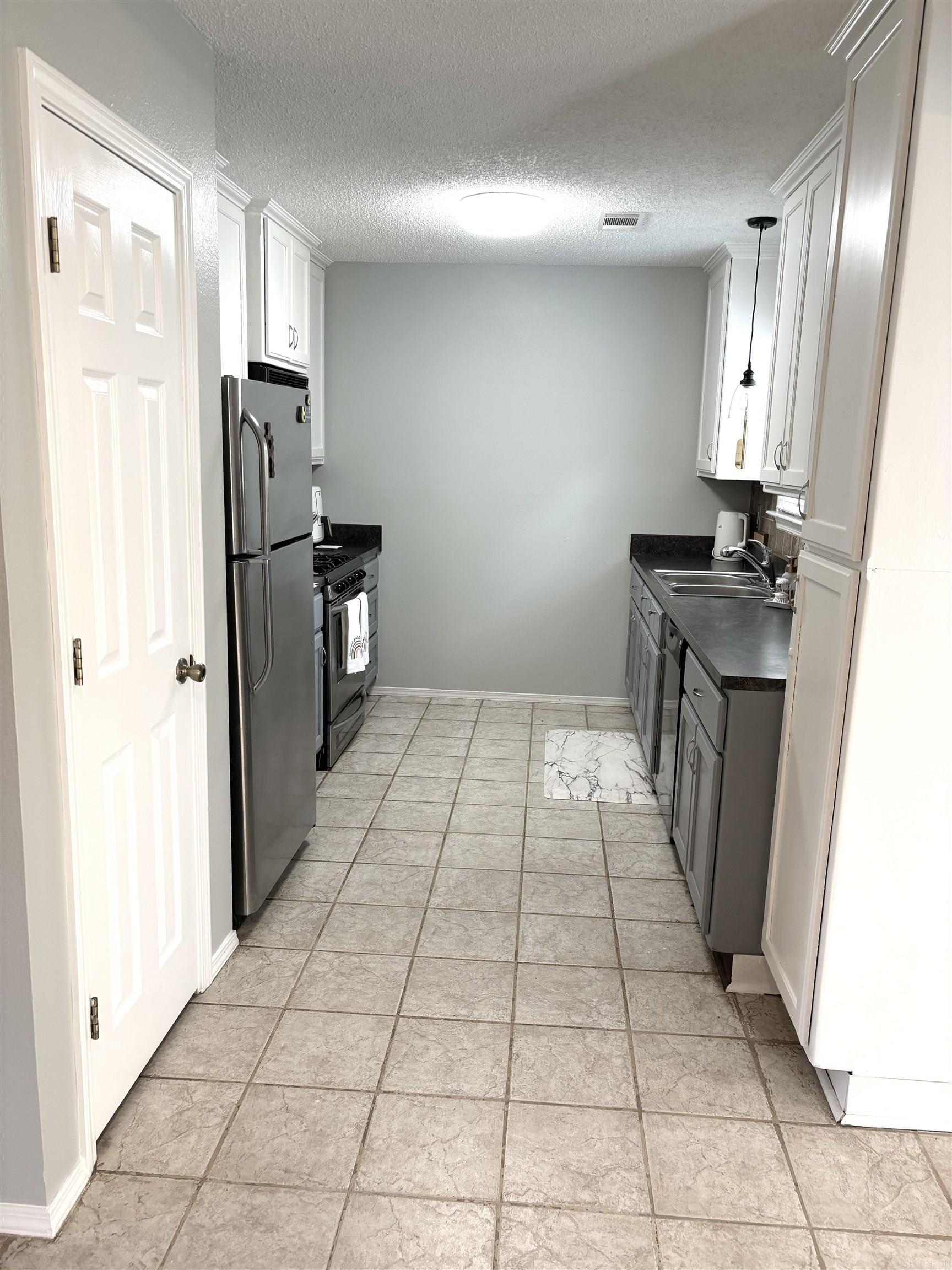 MEADOW RIDGE ADDN - Residential