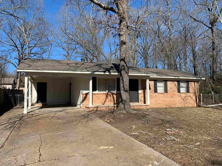 Newly renovated 3/1, new roof, new HVAC and gas furnace, gas range and refrigerator stays. Home sits on a slab foundation with nice trees, fenced back yard and patio slab. New exterior door hardware and attractive cabinet pulls. Vacant, call today for a showing.