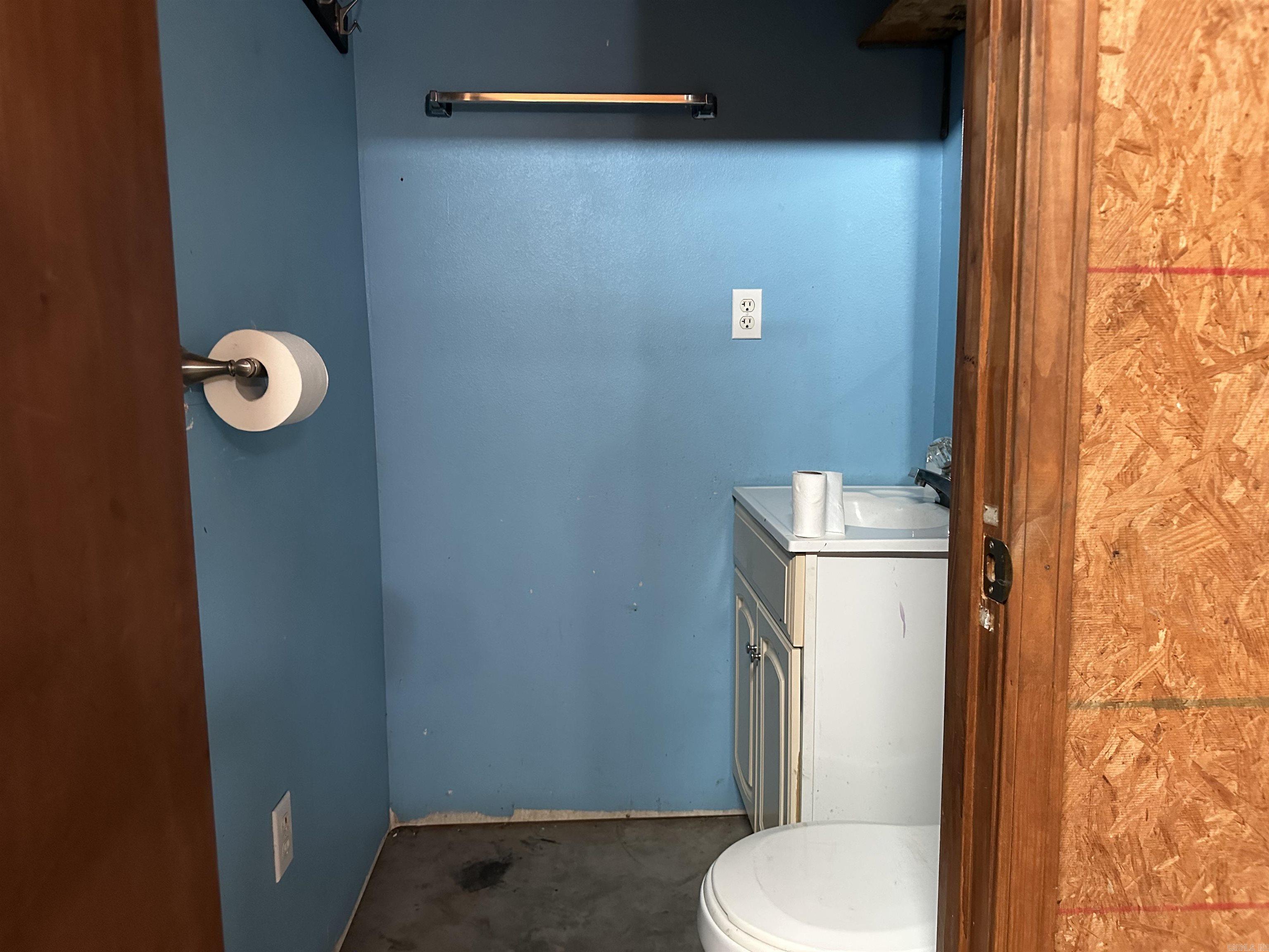 Sulphur Springs - Commercial Sale