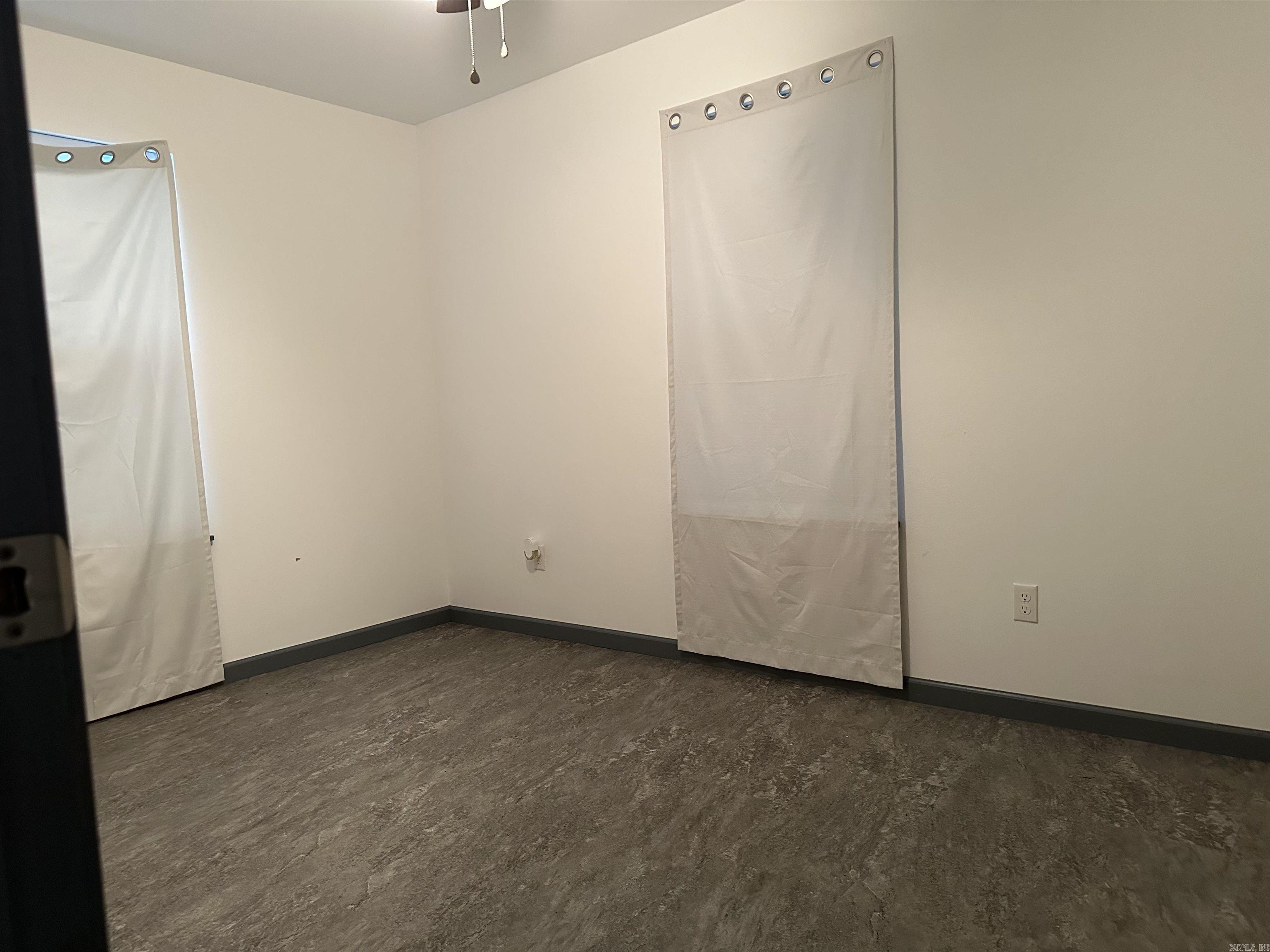 Sulphur Springs - Commercial Sale