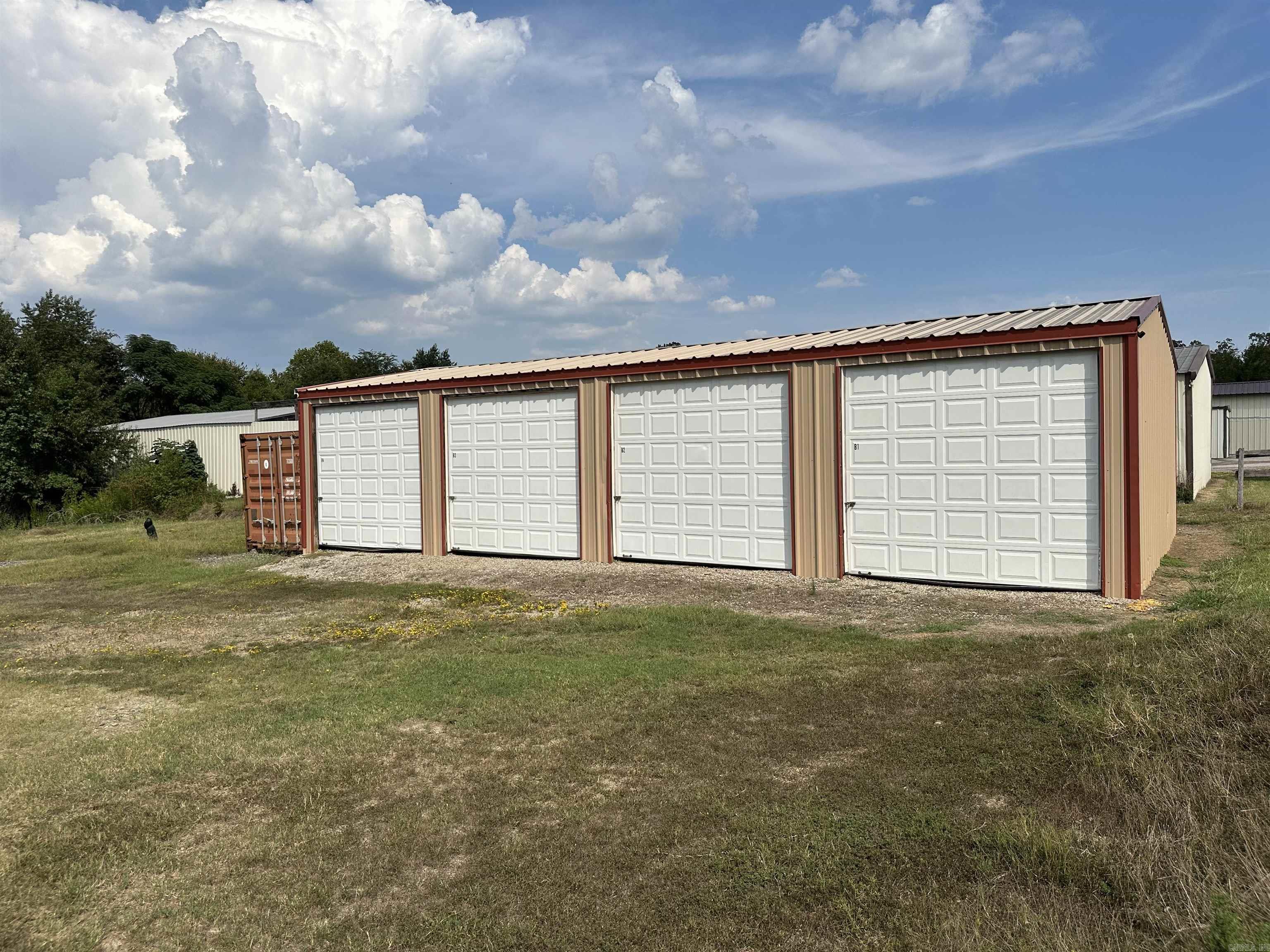 Sulphur Springs - Commercial Sale