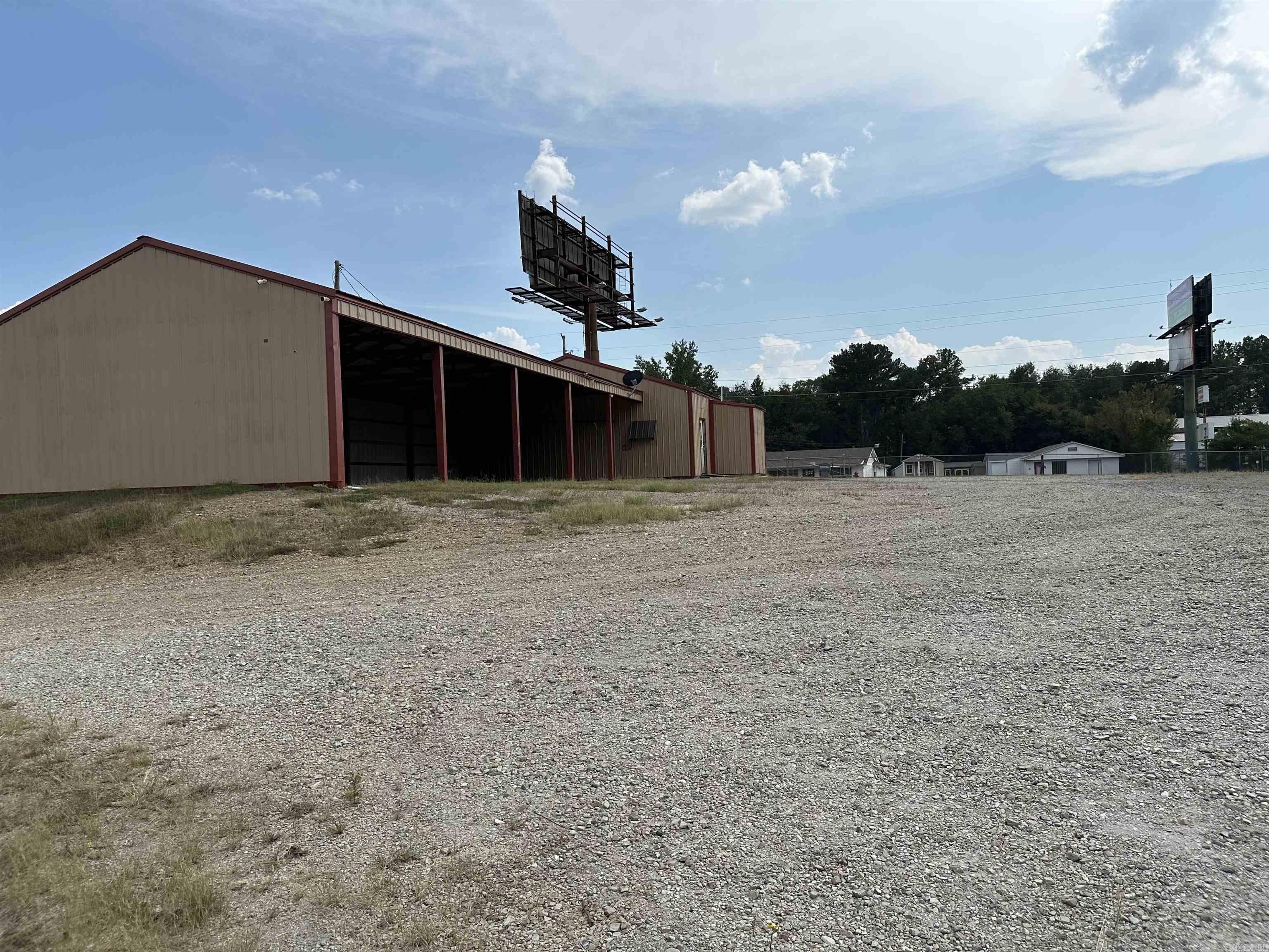 Sulphur Springs - Commercial Sale