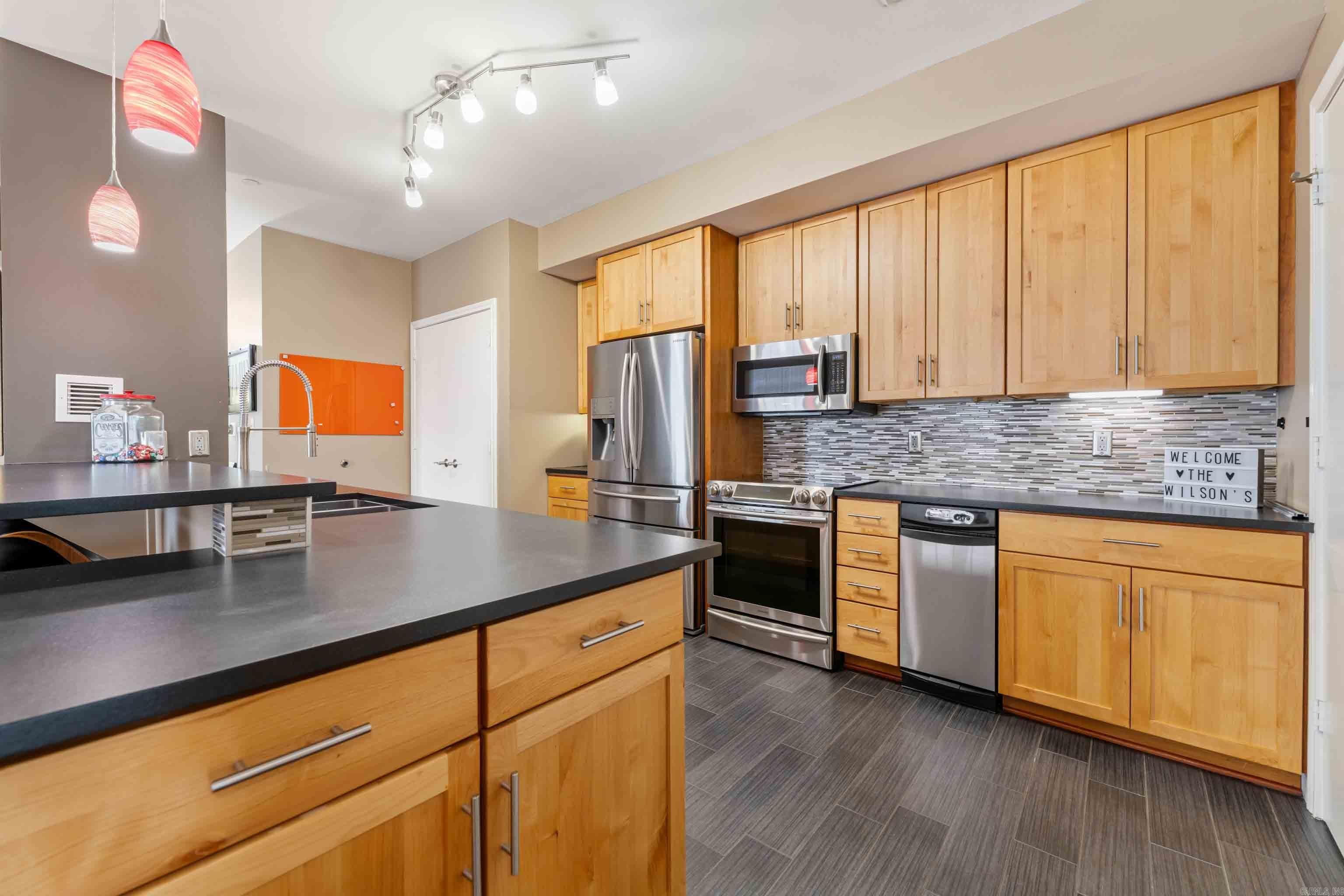 LAFAYETTE SQUARE HPR - Residential