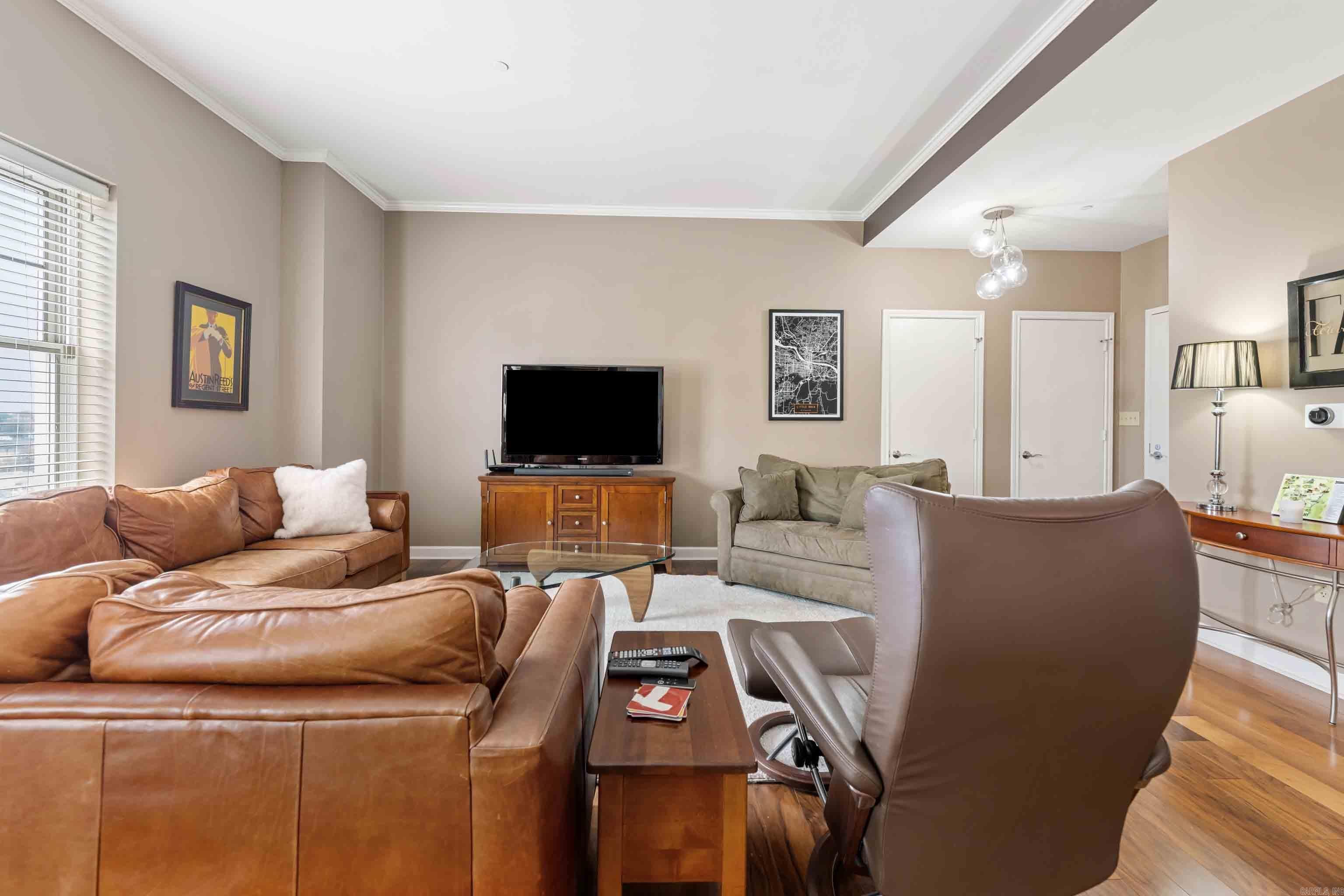 LAFAYETTE SQUARE HPR - Residential