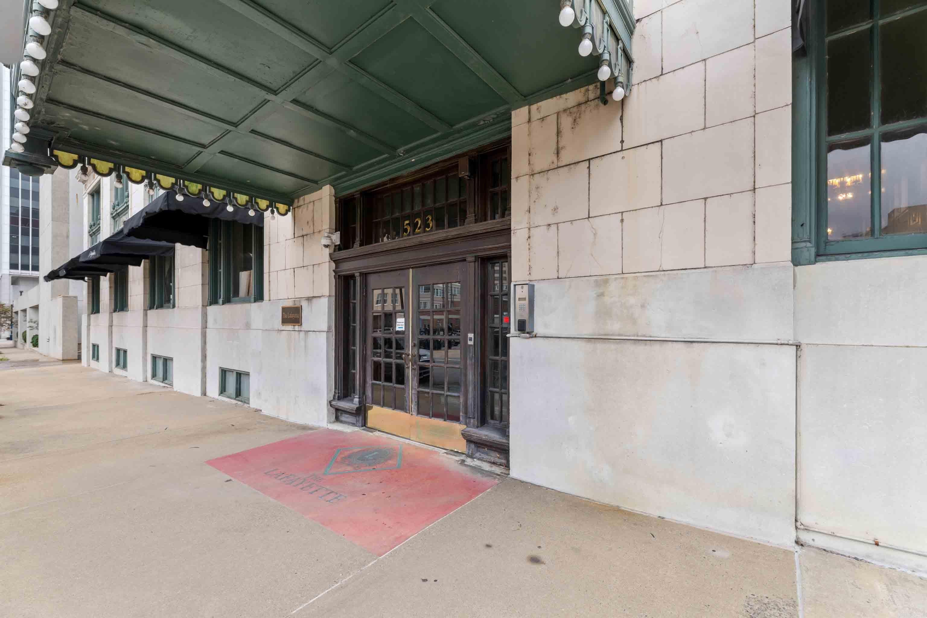 LAFAYETTE SQUARE HPR - Residential