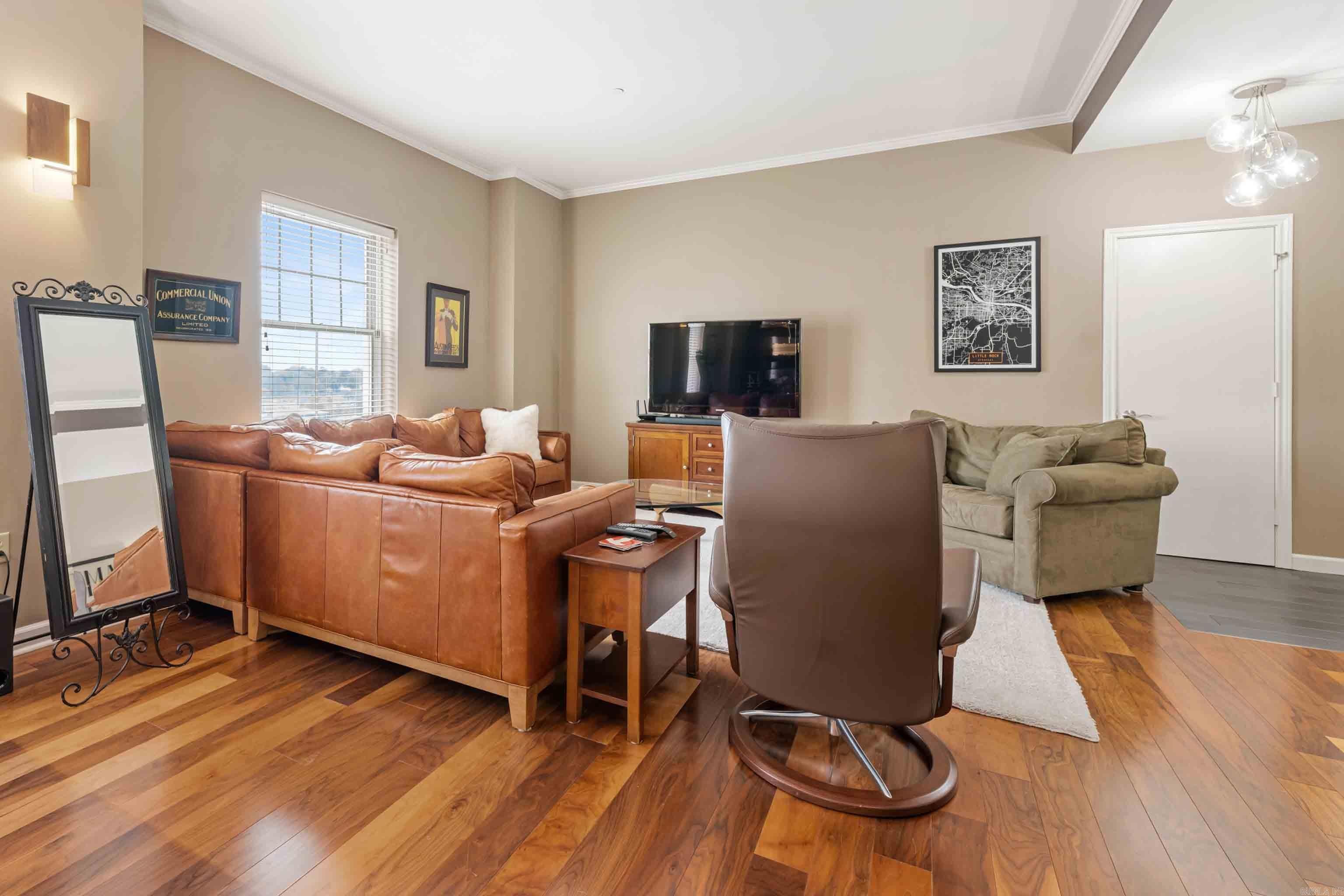 LAFAYETTE SQUARE HPR - Residential