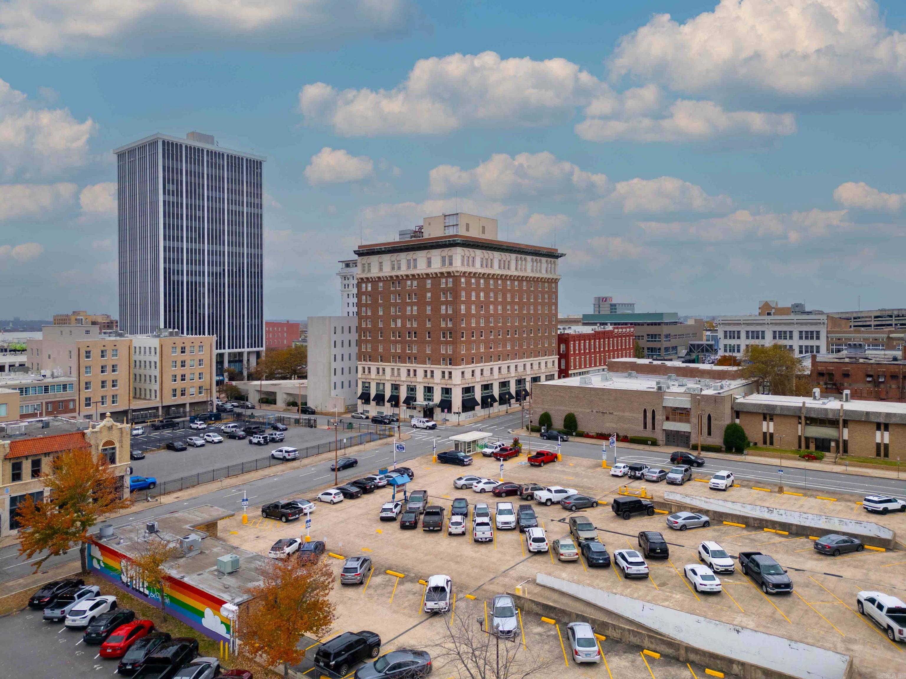 LAFAYETTE SQUARE HPR - Residential