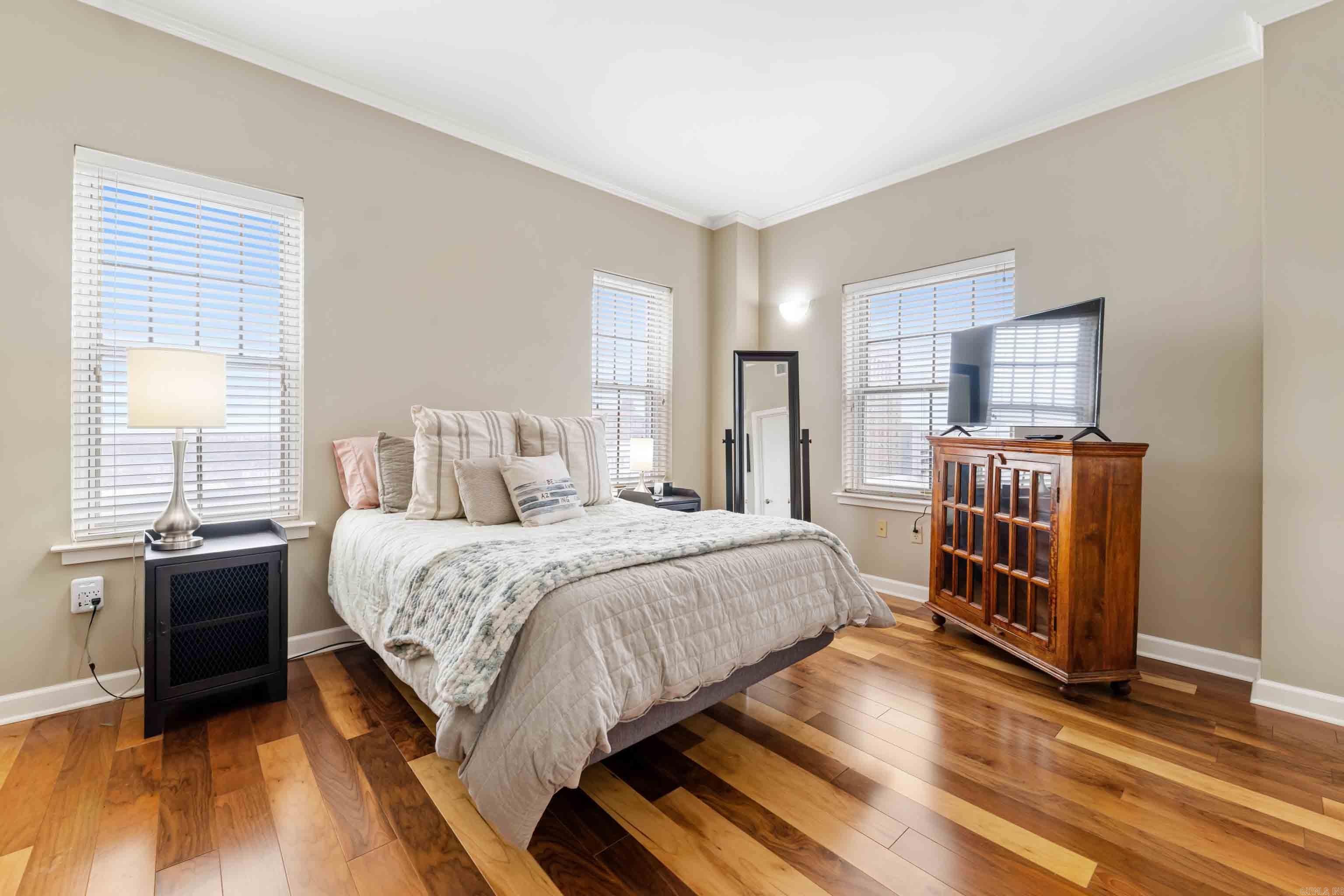 LAFAYETTE SQUARE HPR - Residential